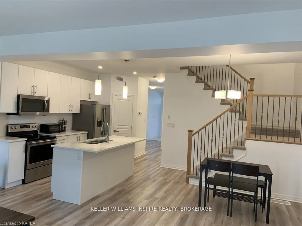 Photo 12 of 873 Stonewalk Drive, Kingston, Kingston East (Incl Barret Crt) — HOMEH