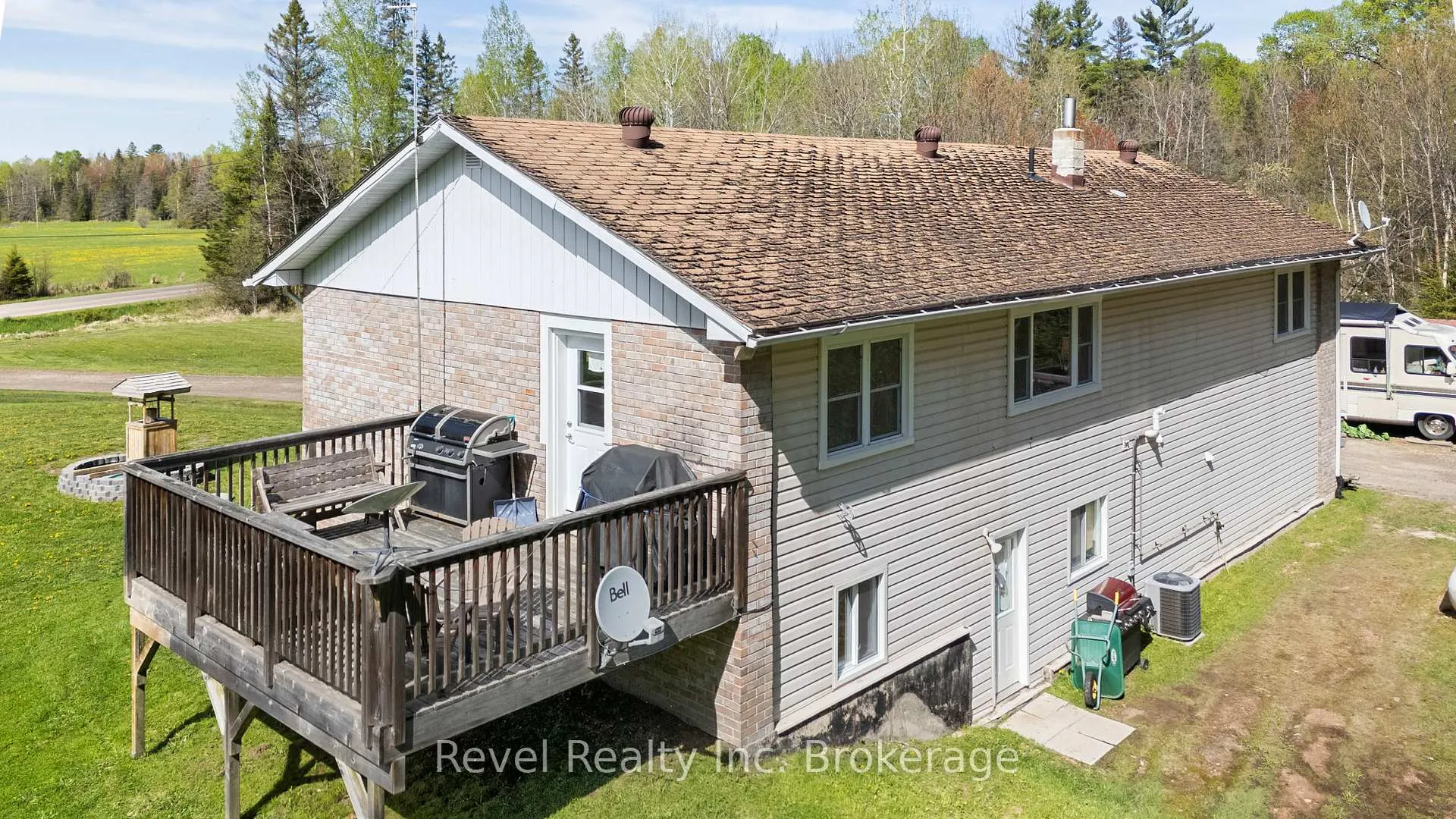 Photo 2 of 471 Lindquist Line, Powassan — HOMEH