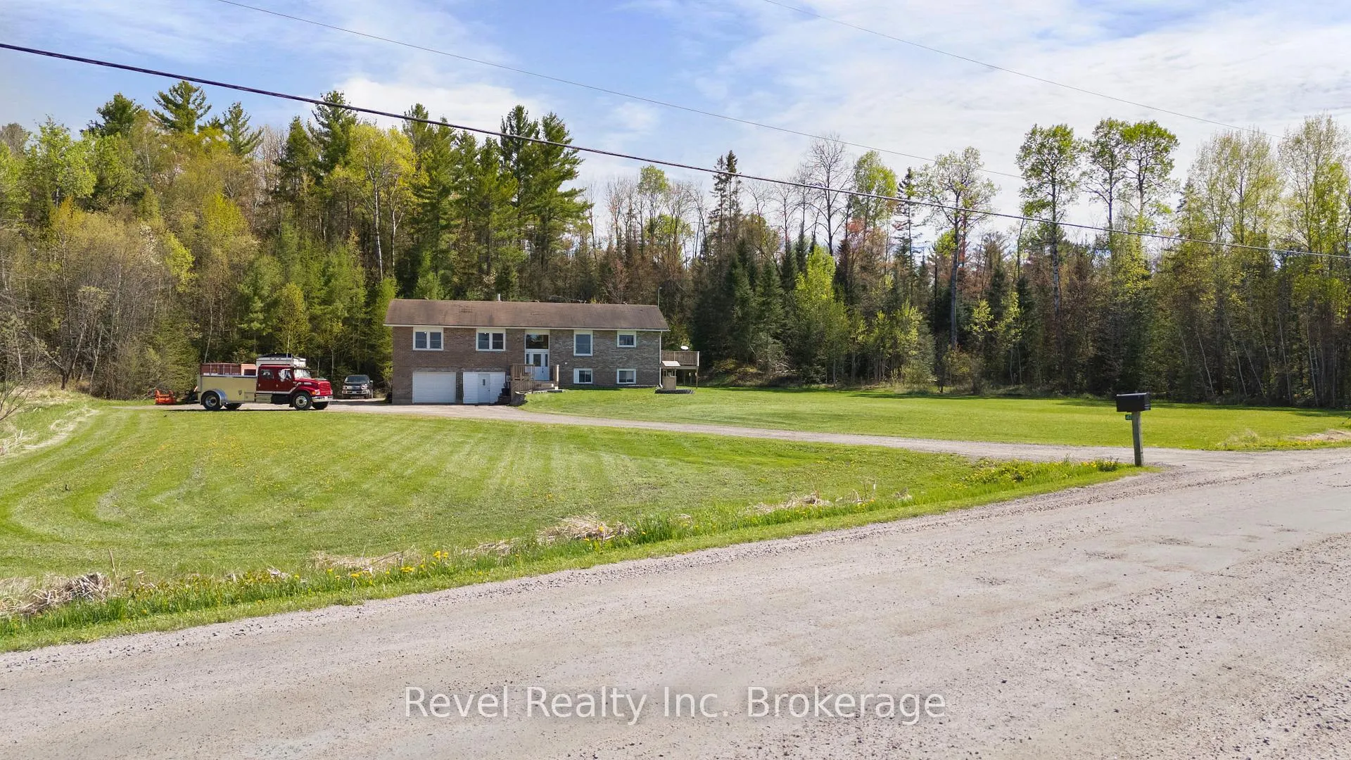 Photo 34 of 471 Lindquist Line, Powassan — HOMEH