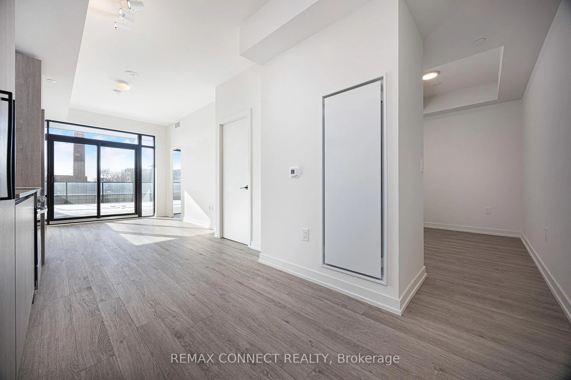 Photo 4 of Unit 303, 181 Sterling Road, Toronto, Dufferin Grove — HOMEH