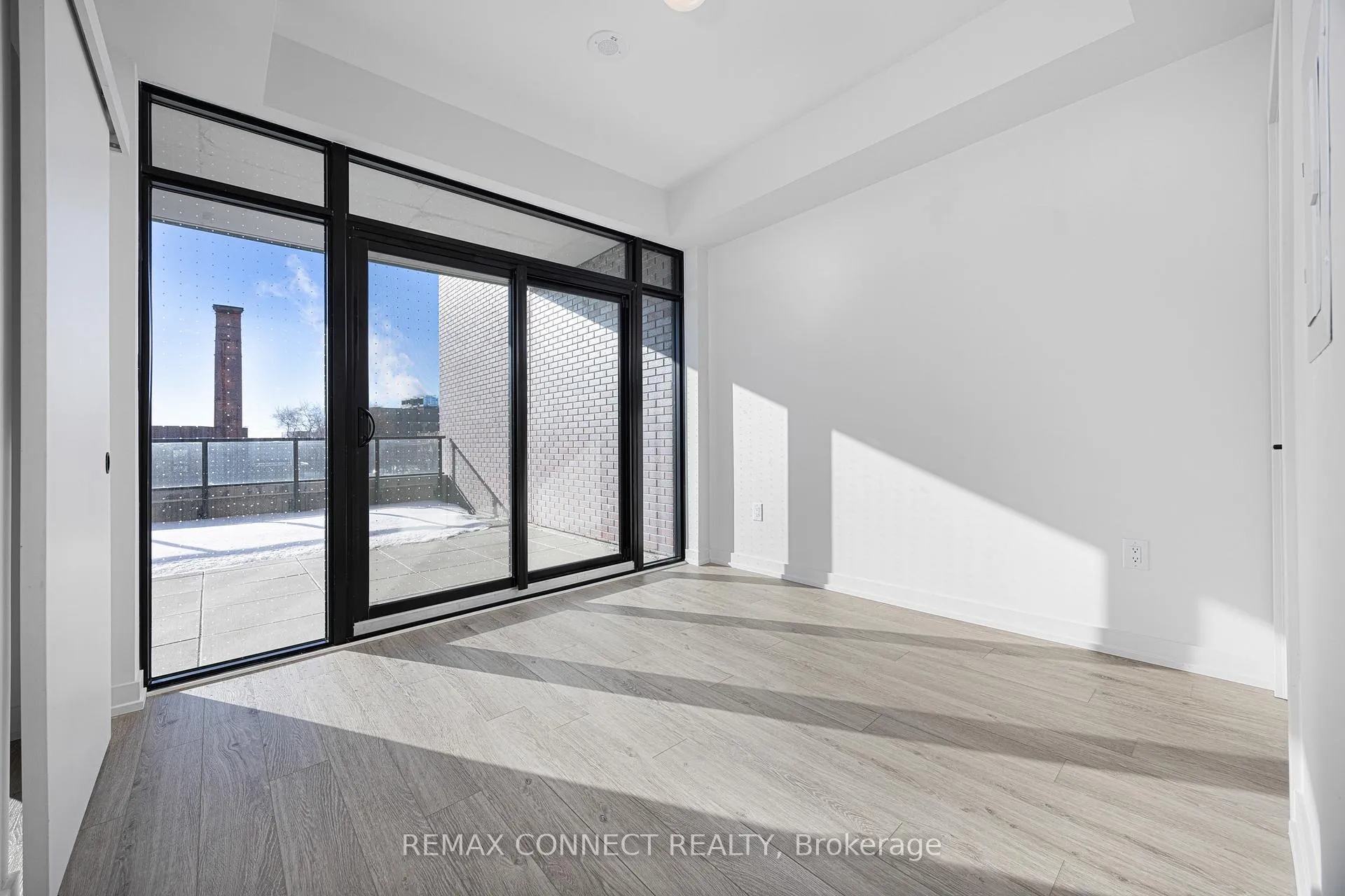 Photo 9 of Unit 303, 181 Sterling Road, Toronto, Dufferin Grove — HOMEH