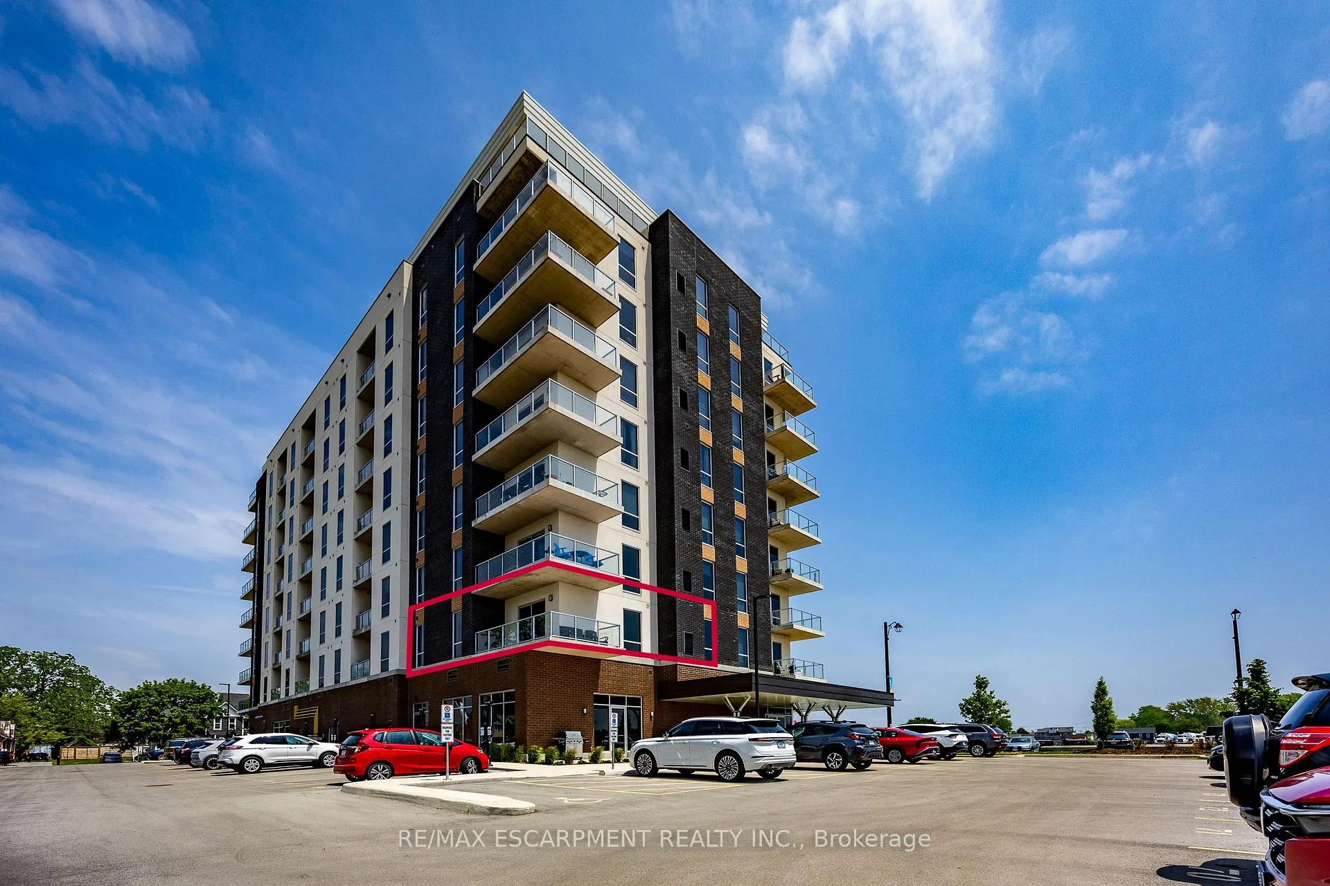 Photo 2 of Unit 201, 118 West Street, Port Colborne, Sugarloaf — HOMEH