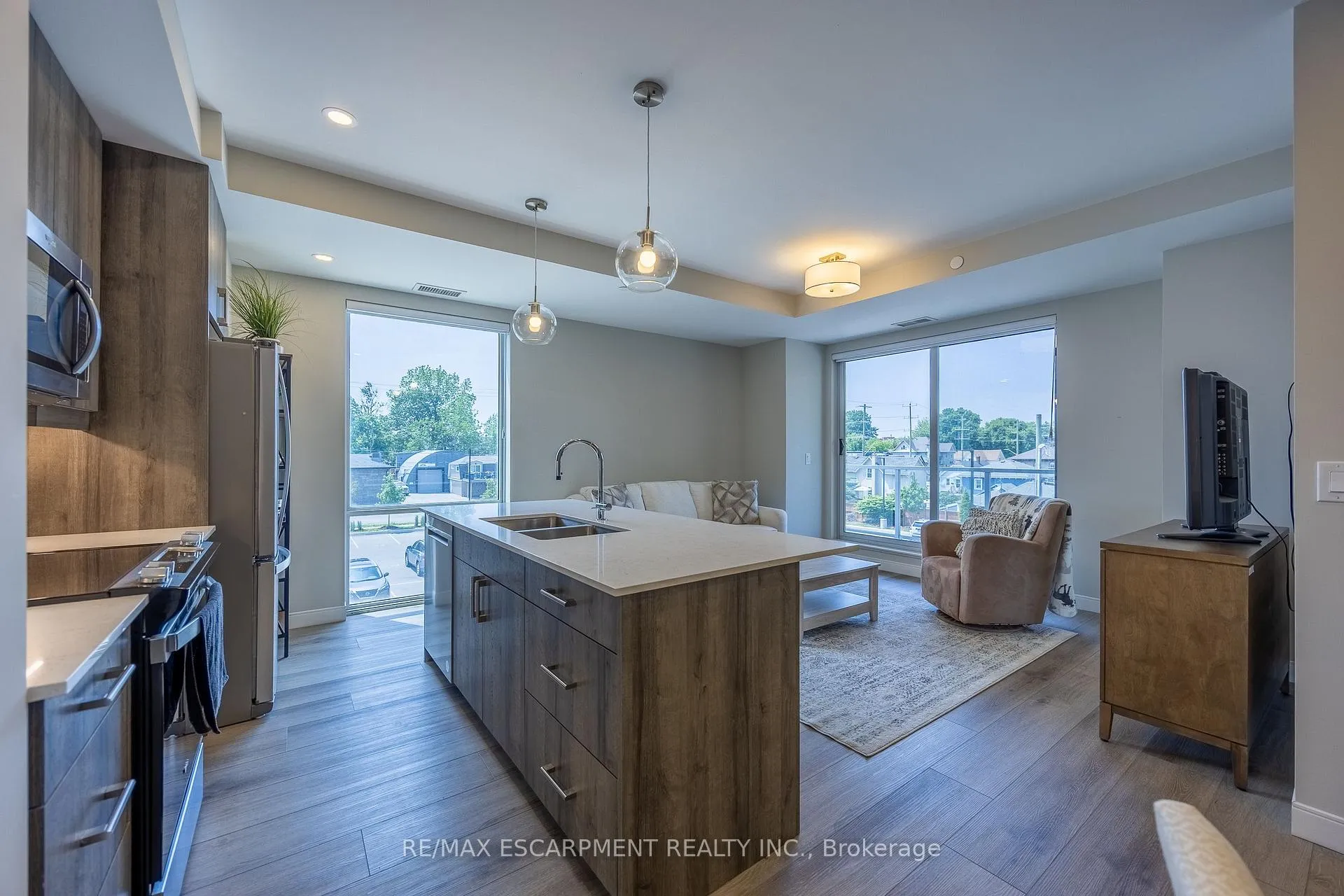 Photo 12 of Unit 201, 118 West Street, Port Colborne, Sugarloaf — HOMEH