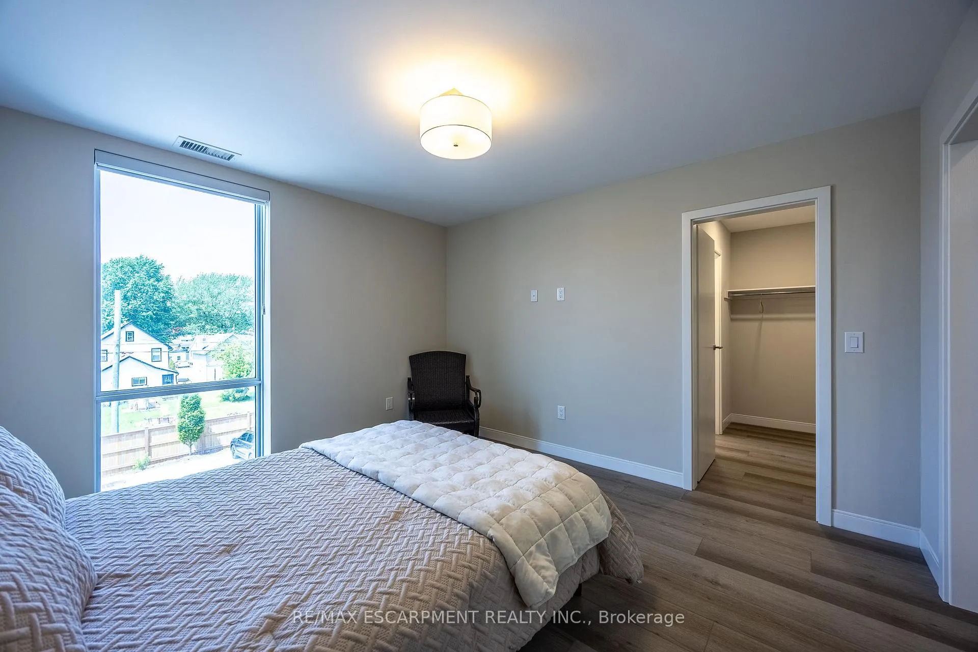 Photo 17 of Unit 201, 118 West Street, Port Colborne, Sugarloaf — HOMEH