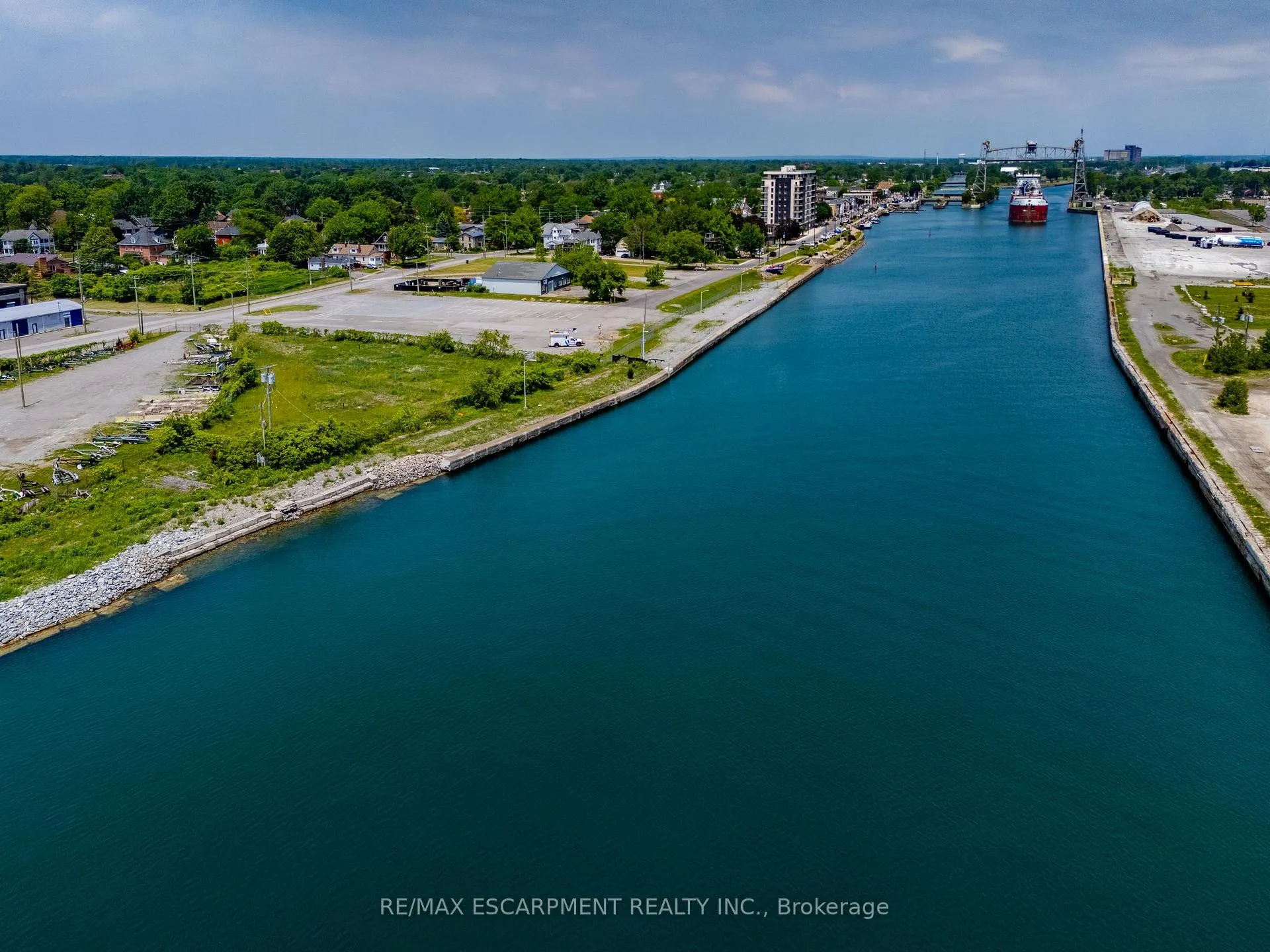 Photo 33 of Unit 201, 118 West Street, Port Colborne, Sugarloaf — HOMEH