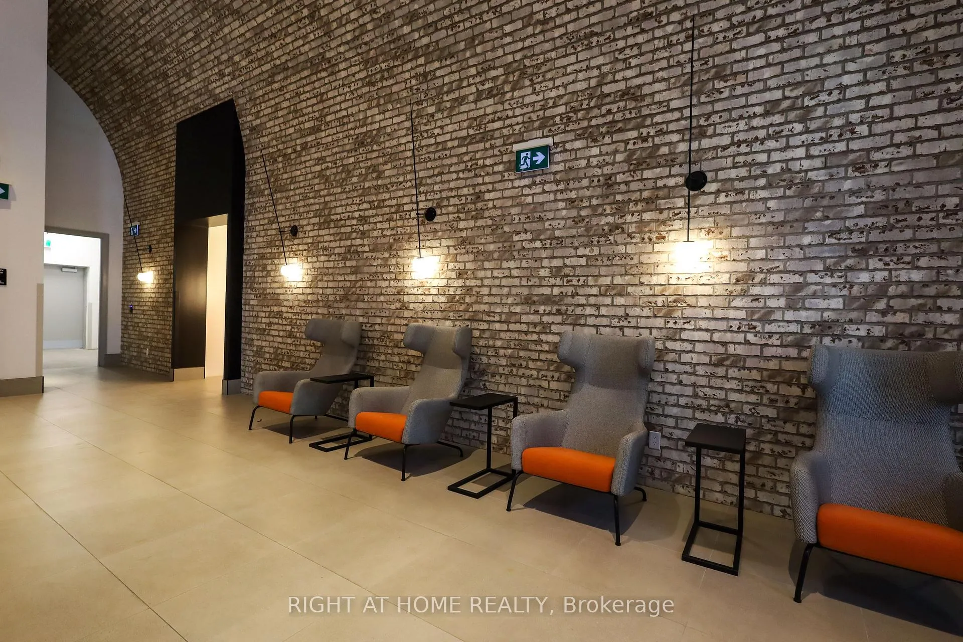 Photo 4 of Unit 1209, 285 Dufferin Street, Toronto, South Parkdale — HOMEH