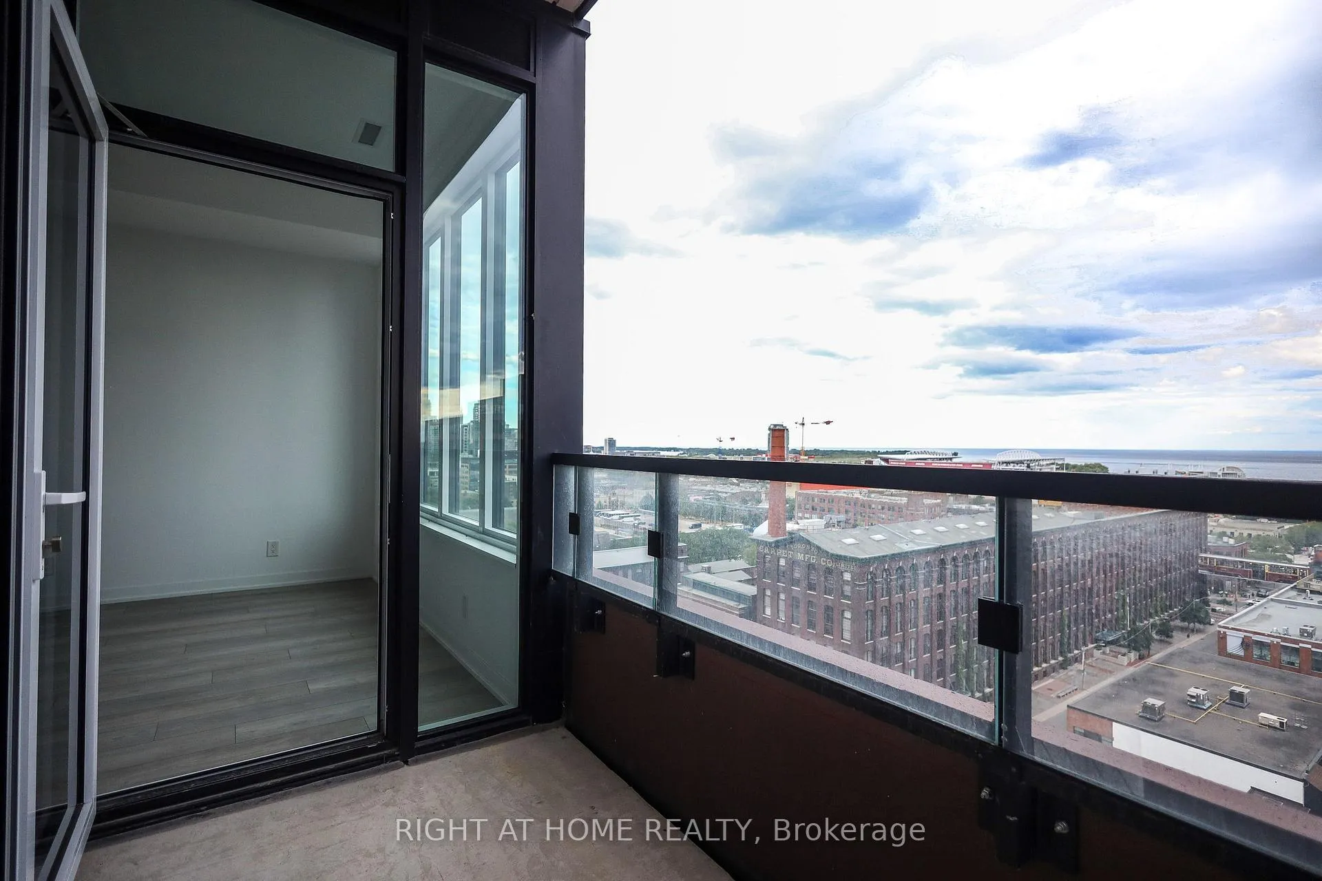 Photo 20 of Unit 1209, 285 Dufferin Street, Toronto, South Parkdale — HOMEH