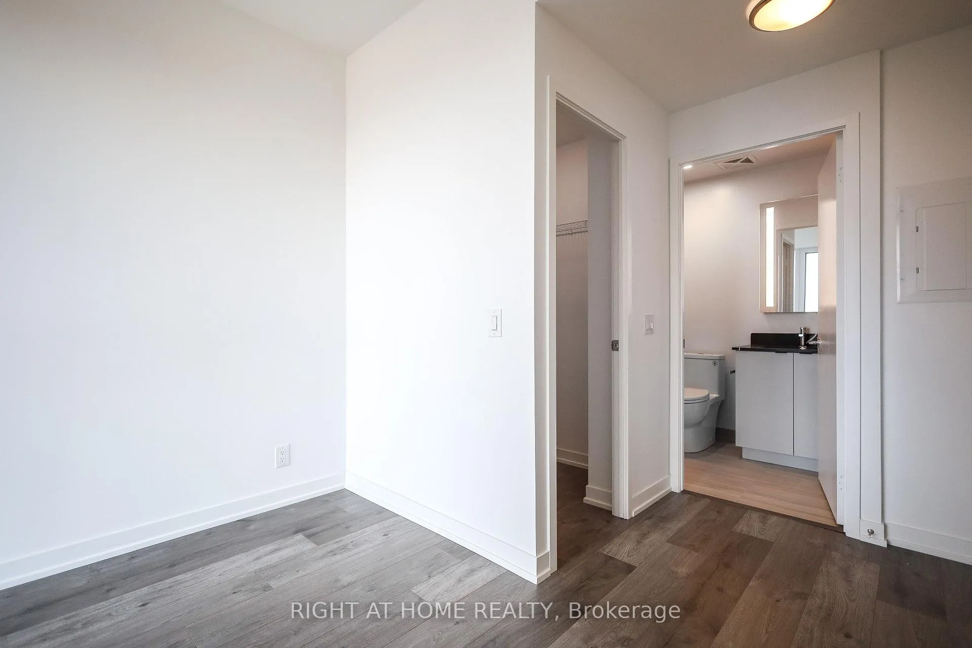 Photo 16 of Unit 917, 285 Dufferin Street, Toronto, South Parkdale — HOMEH