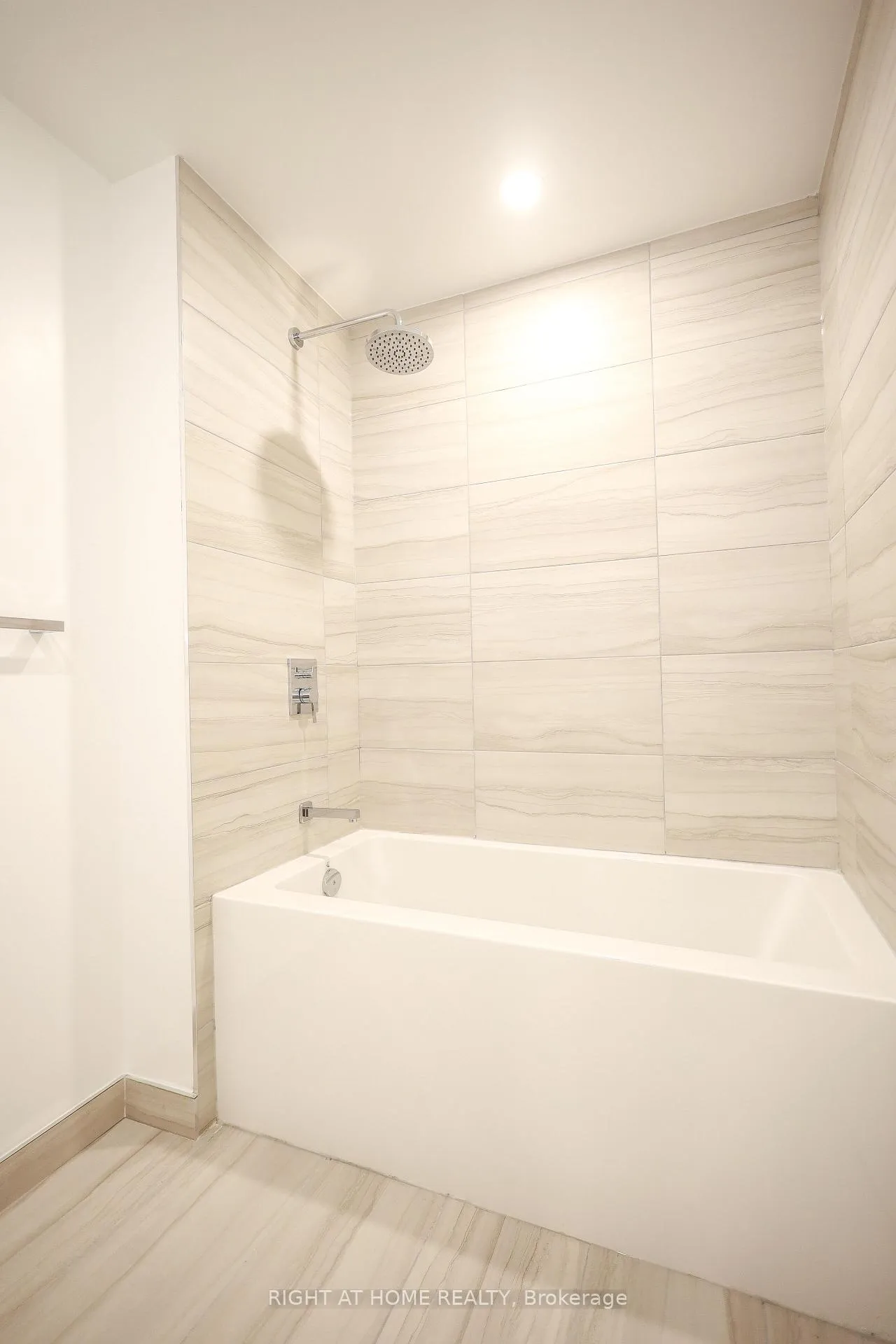 Photo 19 of Unit 917, 285 Dufferin Street, Toronto, South Parkdale — HOMEH