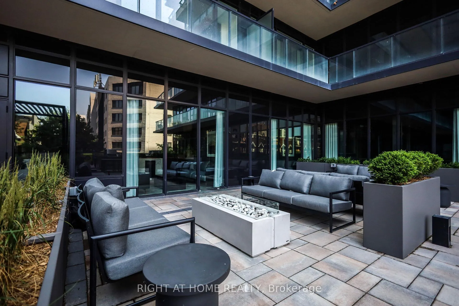 Photo 39 of Unit 917, 285 Dufferin Street, Toronto, South Parkdale — HOMEH