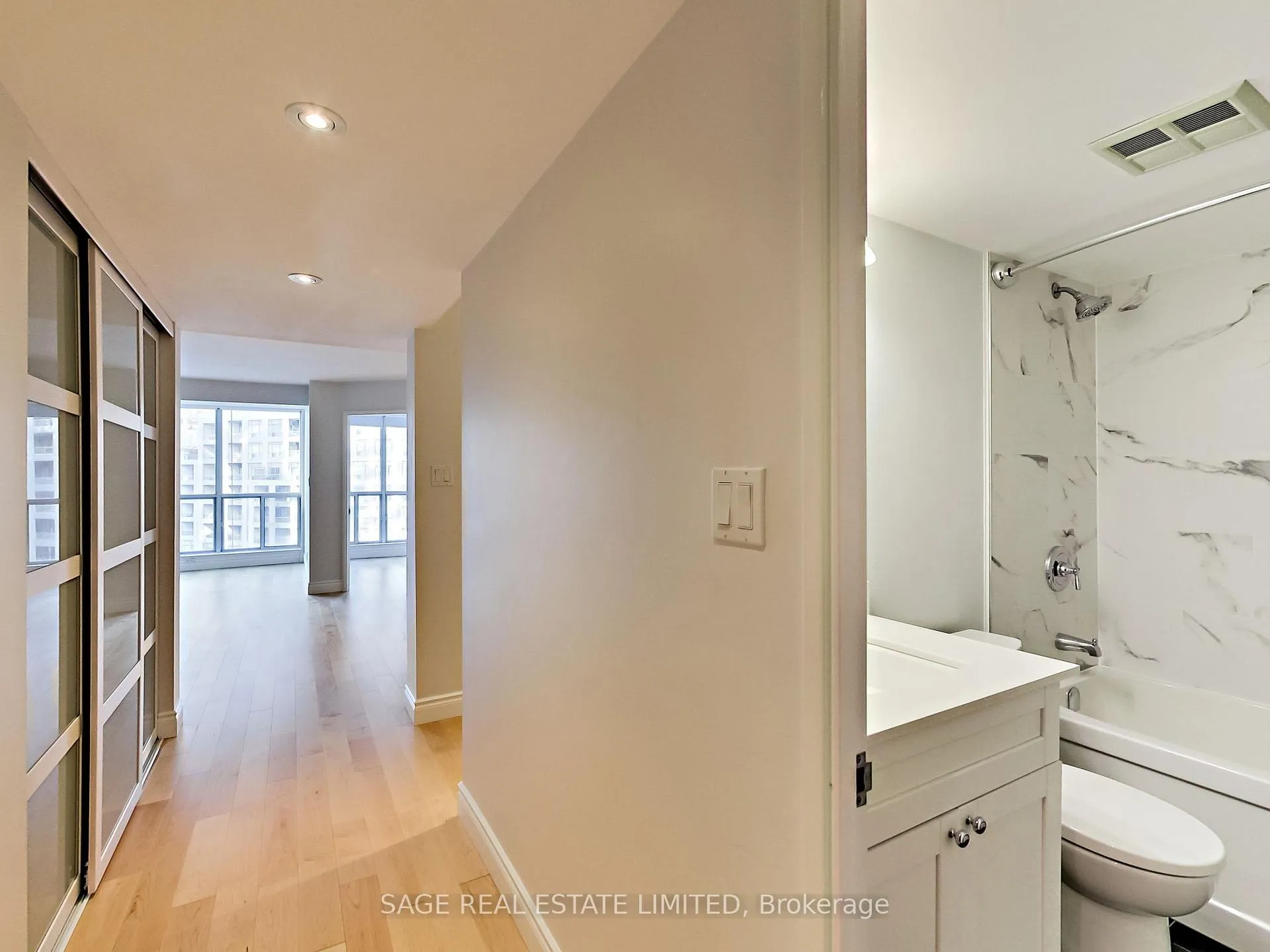 Photo 2 of Unit 714, 24 Wellesley Street W, Toronto, Bay Street Corridor — HOMEH