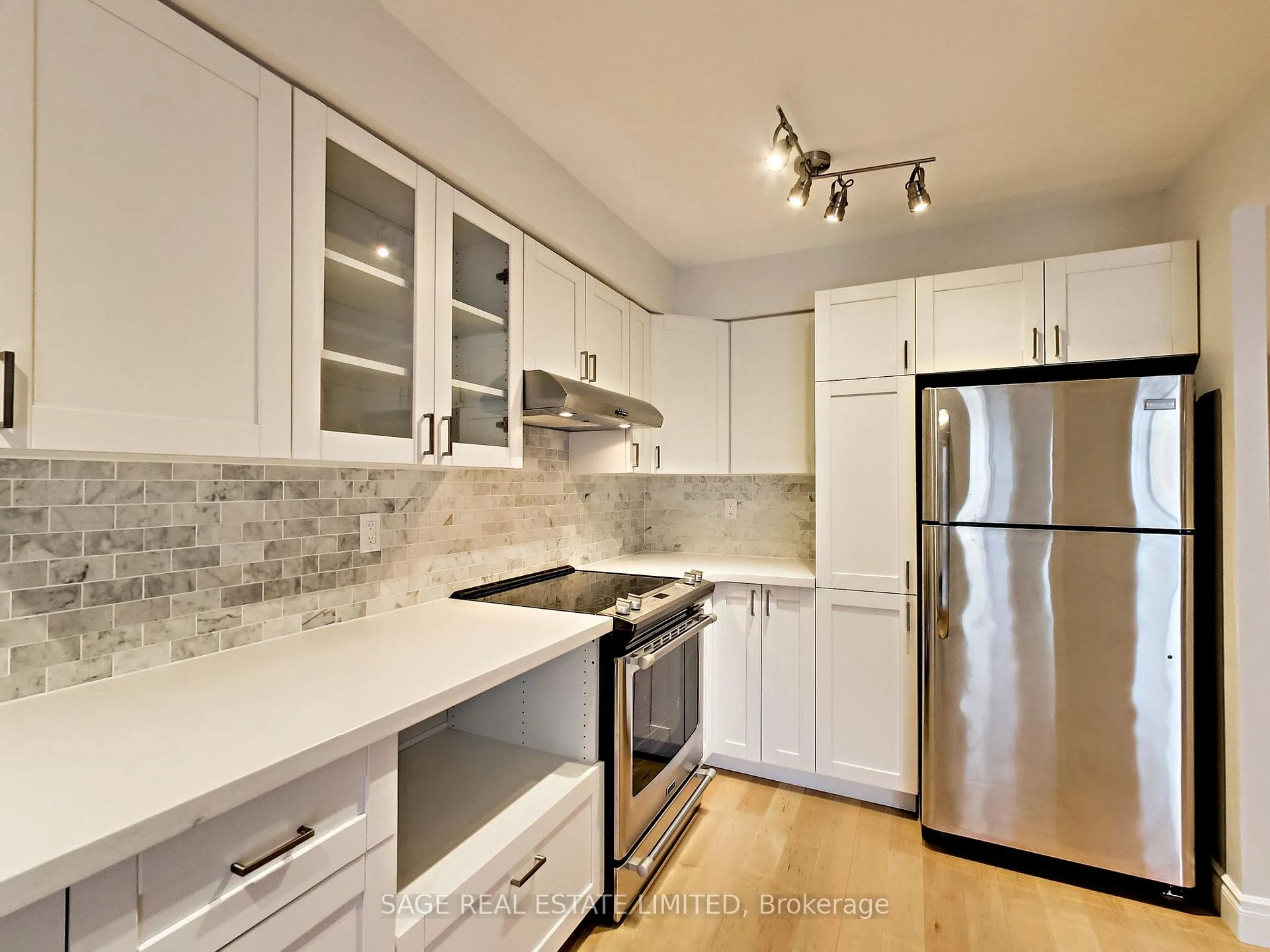 Photo 4 of Unit 714, 24 Wellesley Street W, Toronto, Bay Street Corridor — HOMEH