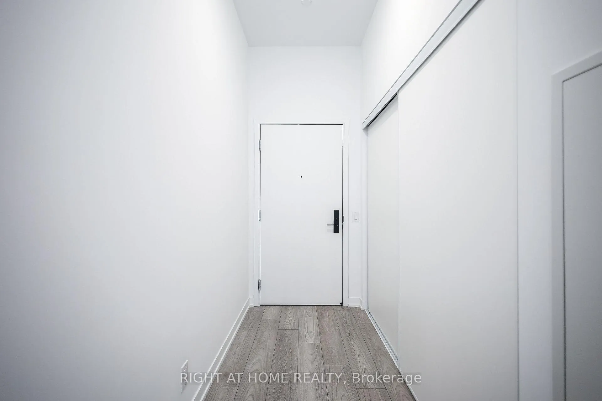 Photo 7 of Unit 220, 285 Dufferin Street, Toronto, South Parkdale — HOMEH