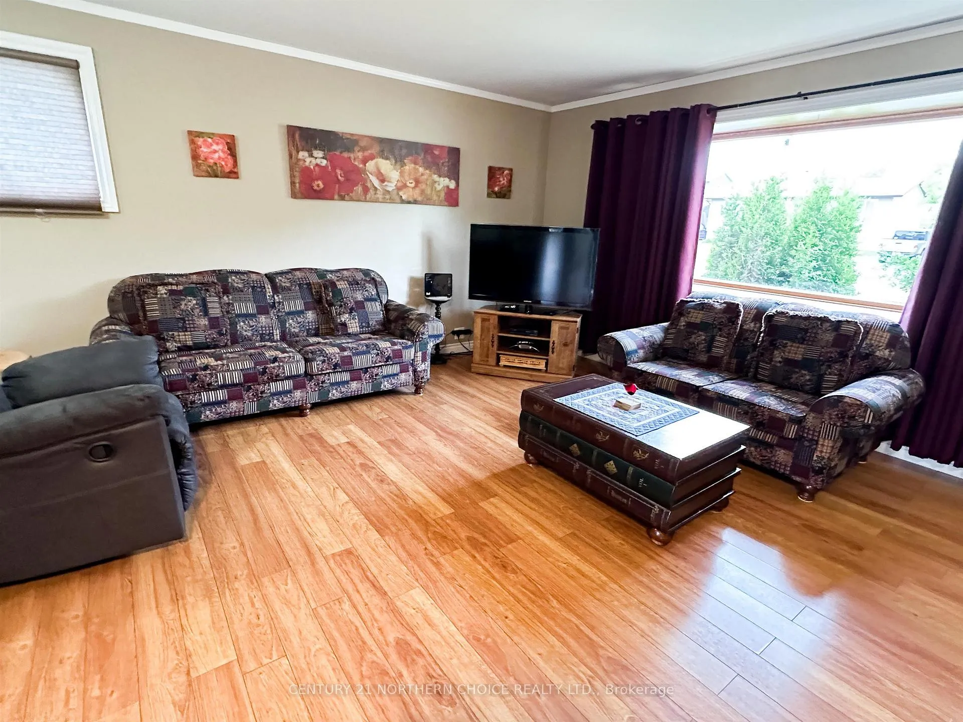 Photo 3 of 128 Dickenson Road, Red Lake — HOMEH