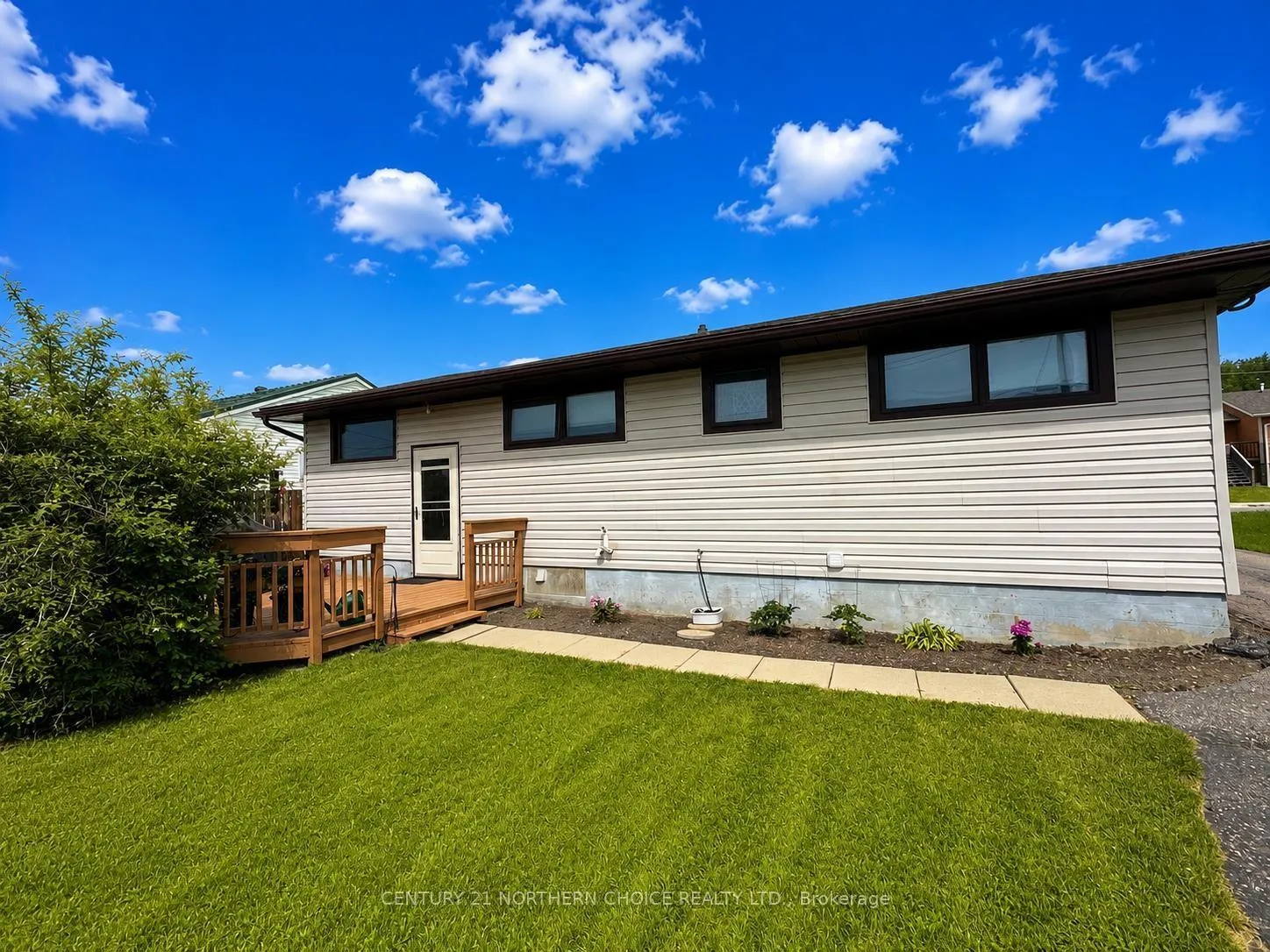 Photo 16 of 128 Dickenson Road, Red Lake — HOMEH