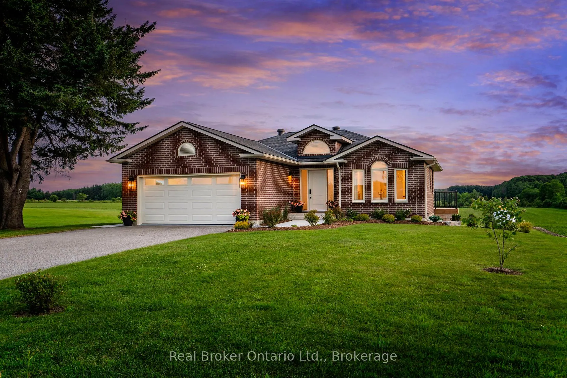 Photo 2 of 930 Marshall Road, Tiny, Rural Tiny — HOMEH