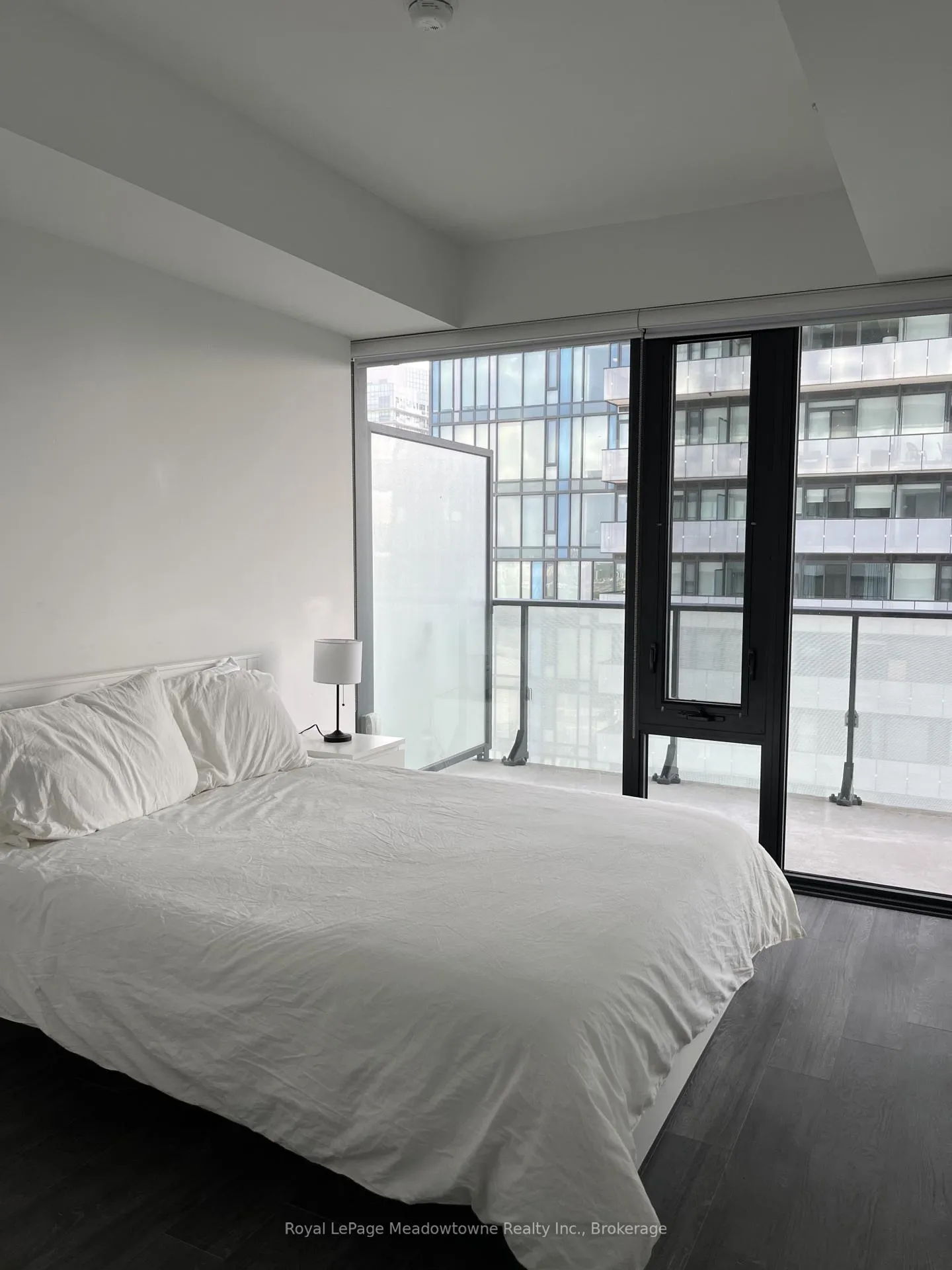 Photo 7 of Unit 2401, 185 Roehampton Avenue, Toronto, Mount Pleasant West — HOMEH