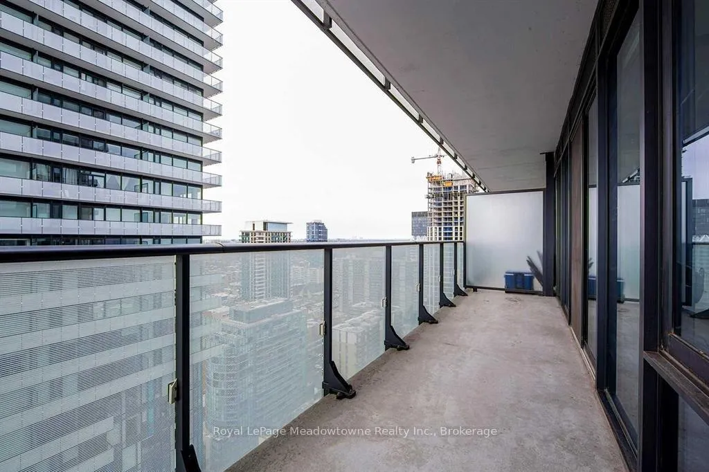Photo 10 of Unit 2401, 185 Roehampton Avenue, Toronto, Mount Pleasant West — HOMEH