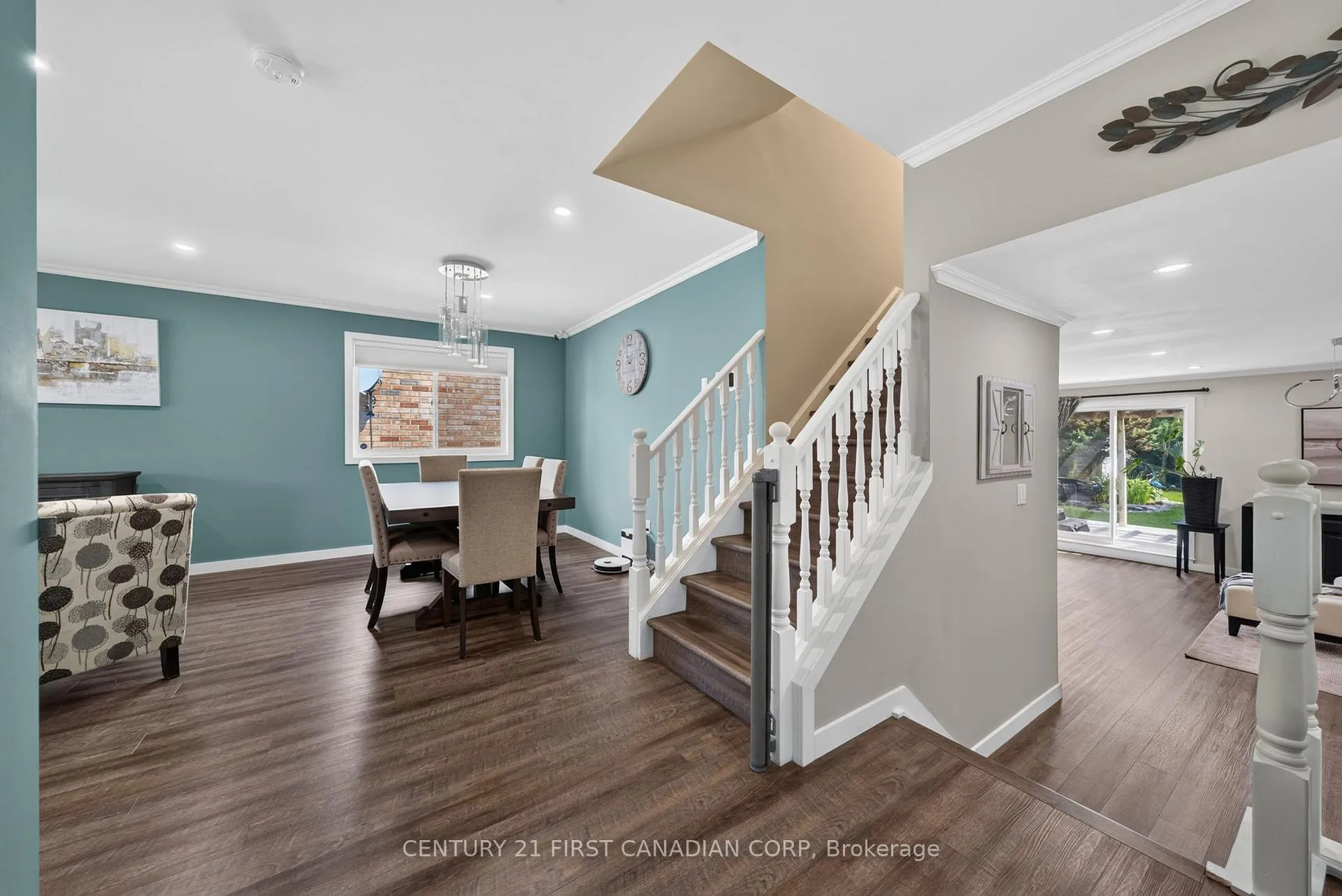 Photo 7 of 237 Parkview Drive E, Strathroy-Caradoc, SE — HOMEH