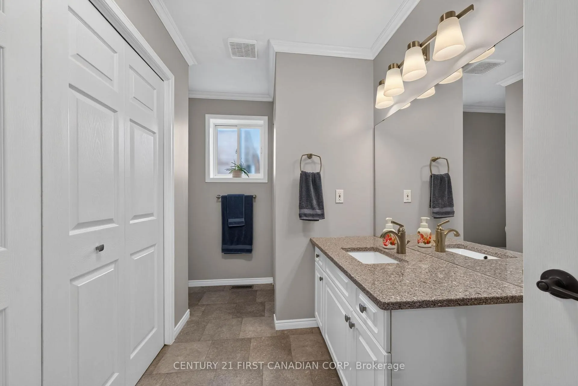 Photo 14 of 237 Parkview Drive E, Strathroy-Caradoc, SE — HOMEH
