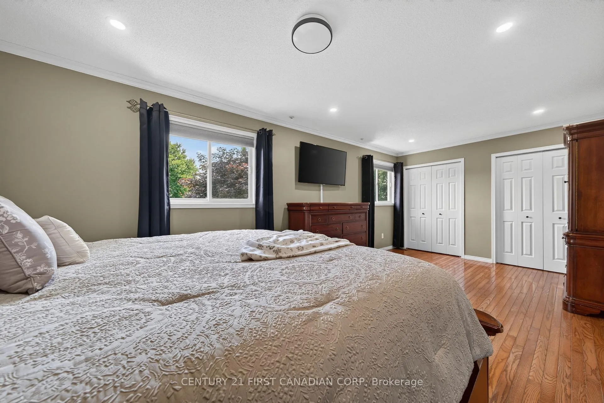 Photo 21 of 237 Parkview Drive E, Strathroy-Caradoc, SE — HOMEH