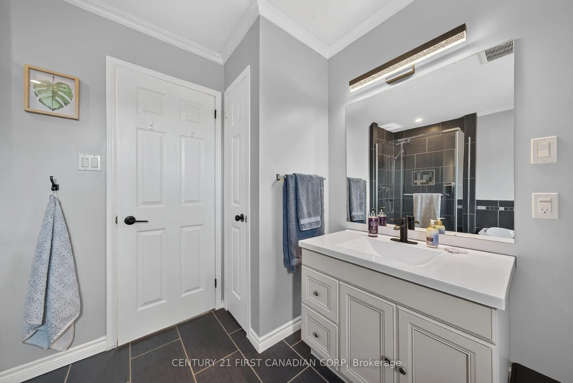 Photo 25 of 237 Parkview Drive E, Strathroy-Caradoc, SE — HOMEH
