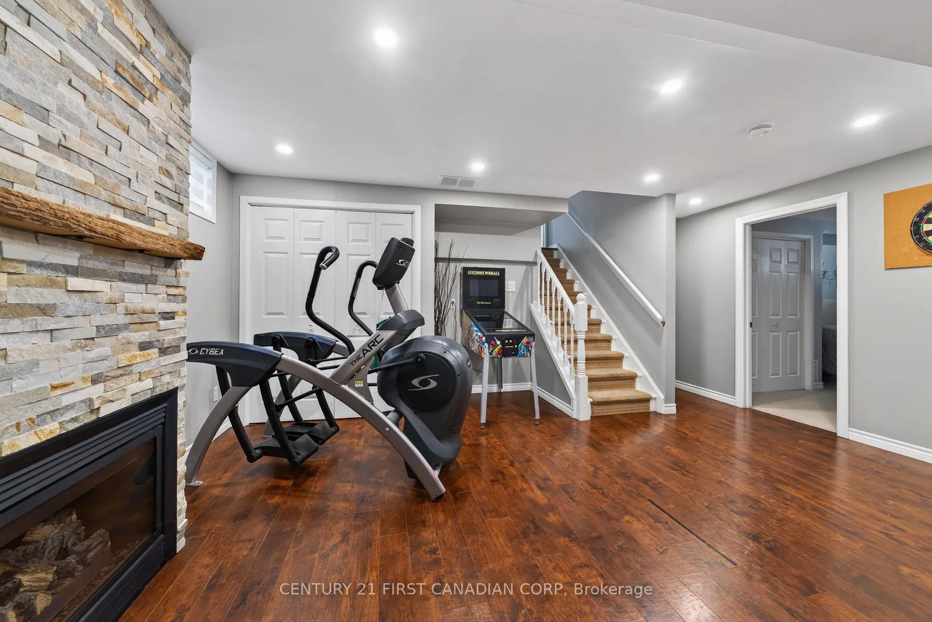 Photo 30 of 237 Parkview Drive E, Strathroy-Caradoc, SE — HOMEH