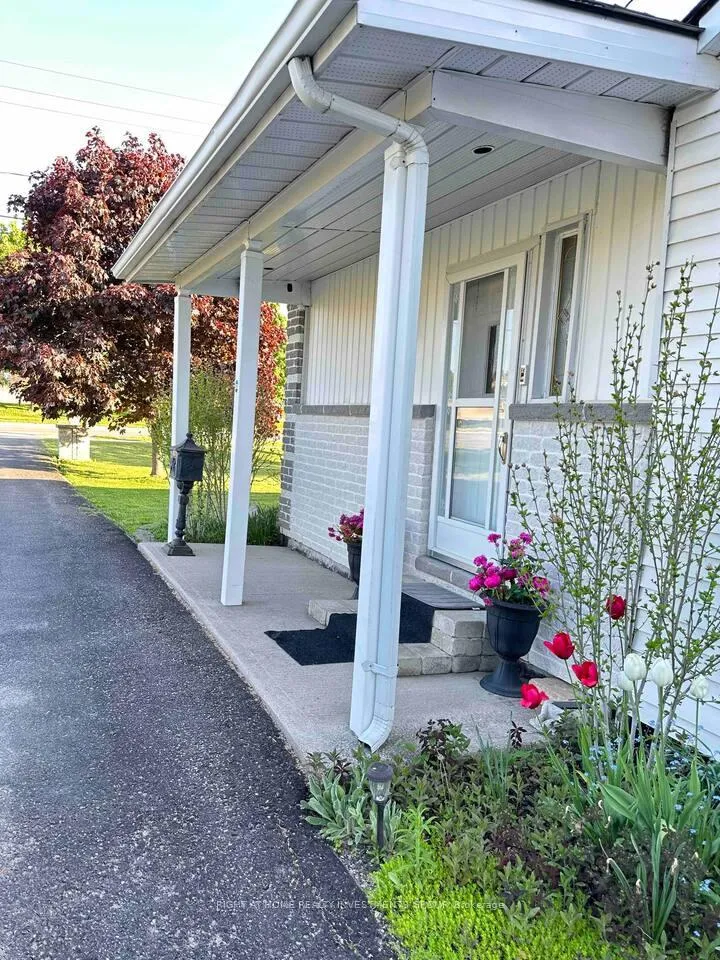 Photo 3 of 338 Little Avenue, Barrie, Painswick North — HOMEH