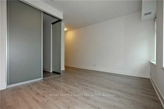 Photo 3 of Unit 328, 111 St Clair Avenue W, Toronto, Yonge-St. Clair — HOMEH