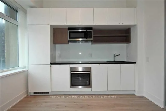 Photo 7 of Unit 328, 111 St Clair Avenue W, Toronto, Yonge-St. Clair — HOMEH