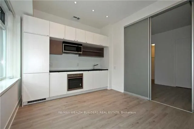 Photo 8 of Unit 328, 111 St Clair Avenue W, Toronto, Yonge-St. Clair — HOMEH