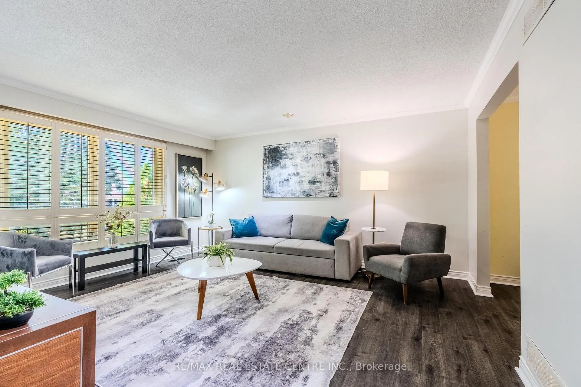 Photo 3 of 172 Hanover Place, Hamilton, Vincent — HOMEH