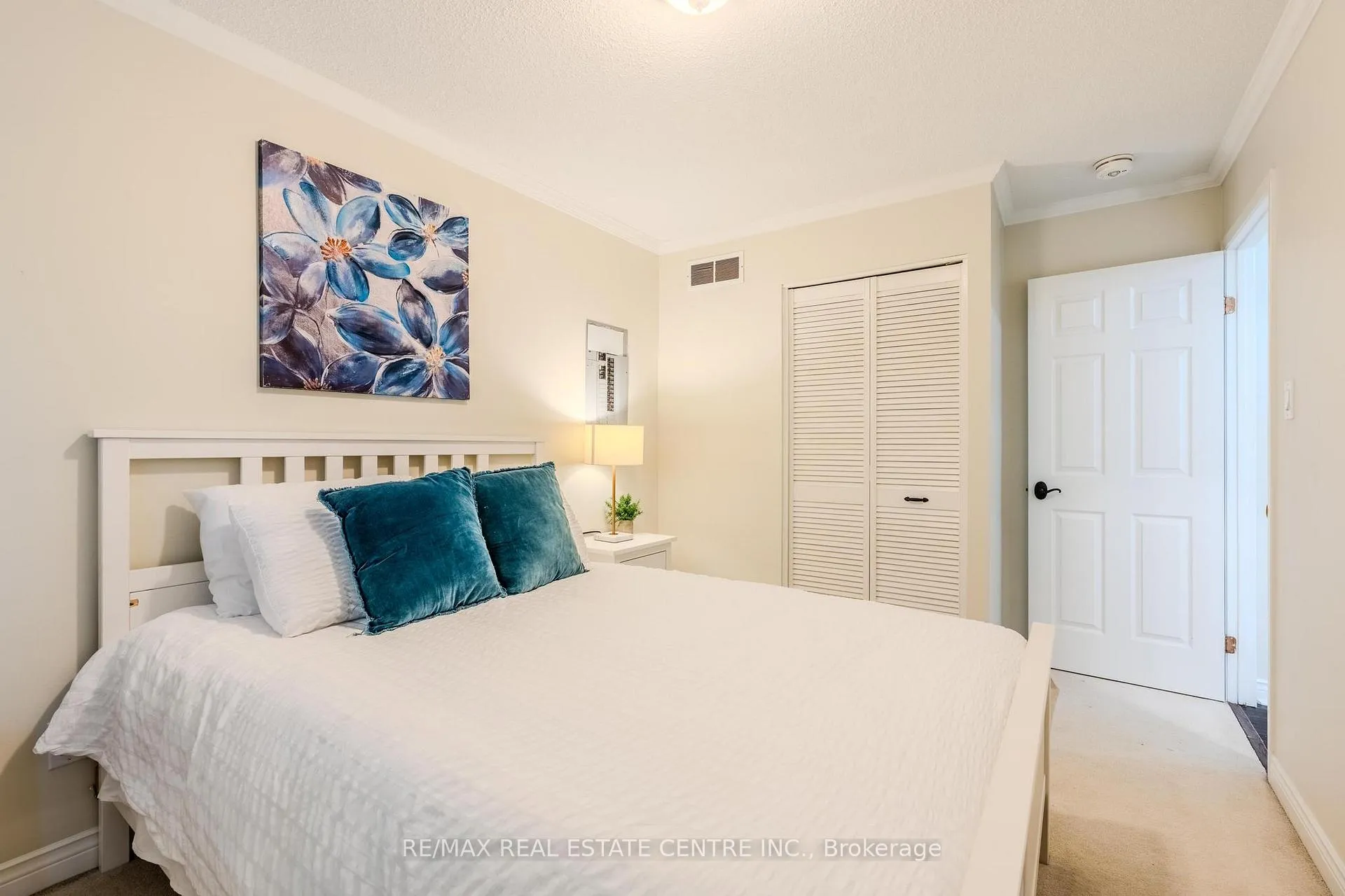 Photo 16 of 172 Hanover Place, Hamilton, Vincent — HOMEH