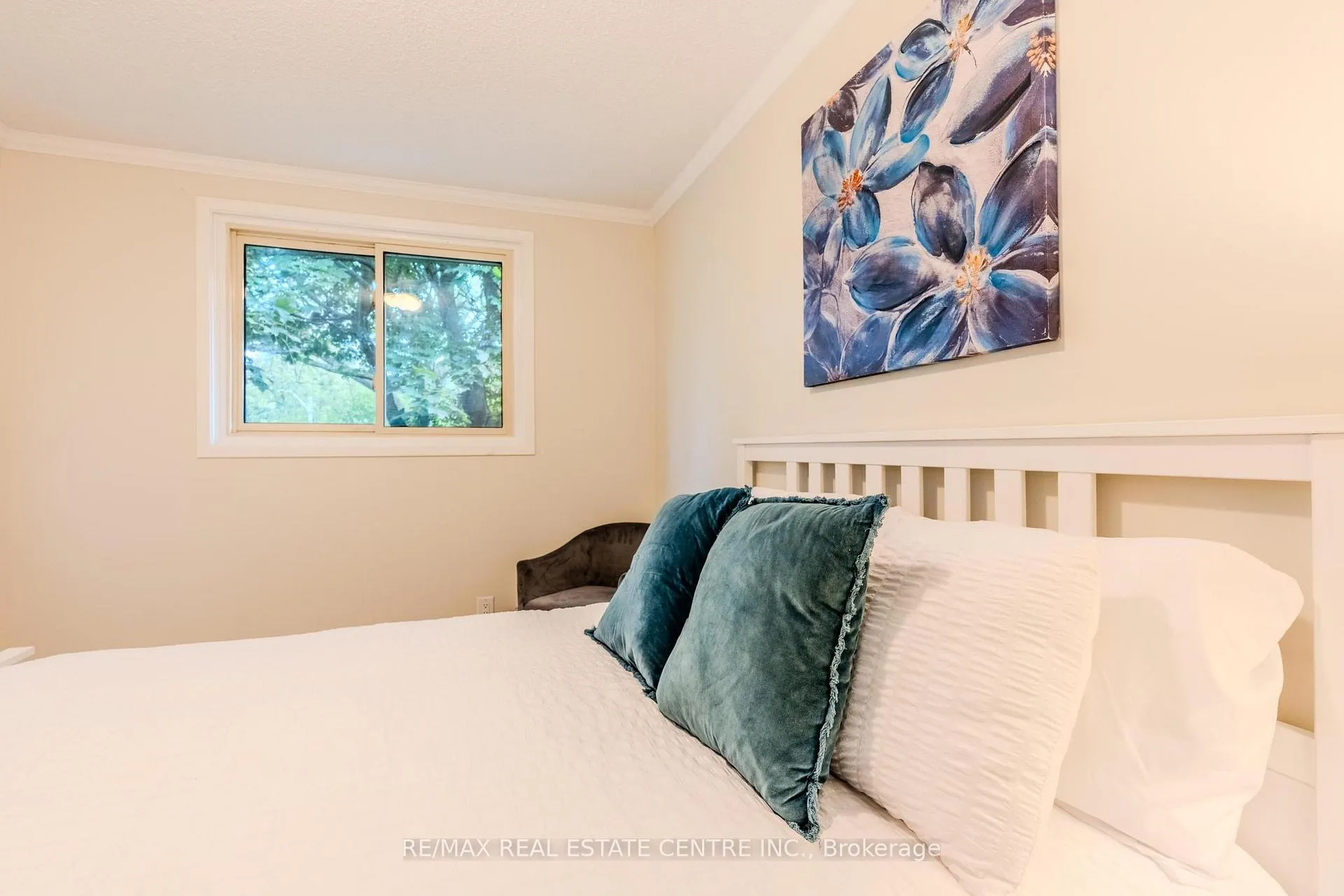 Photo 17 of 172 Hanover Place, Hamilton, Vincent — HOMEH