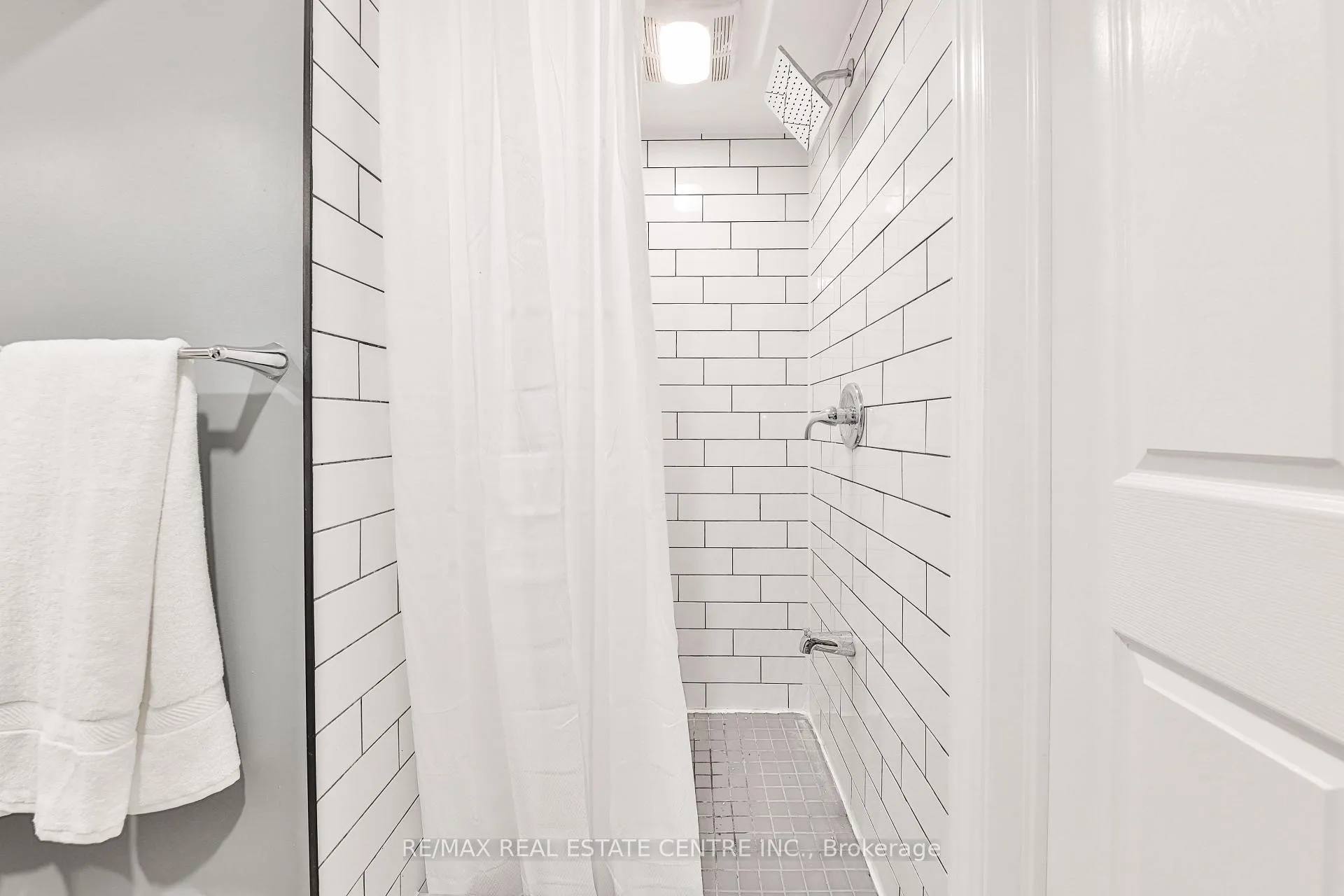 Photo 38 of 172 Hanover Place, Hamilton, Vincent — HOMEH