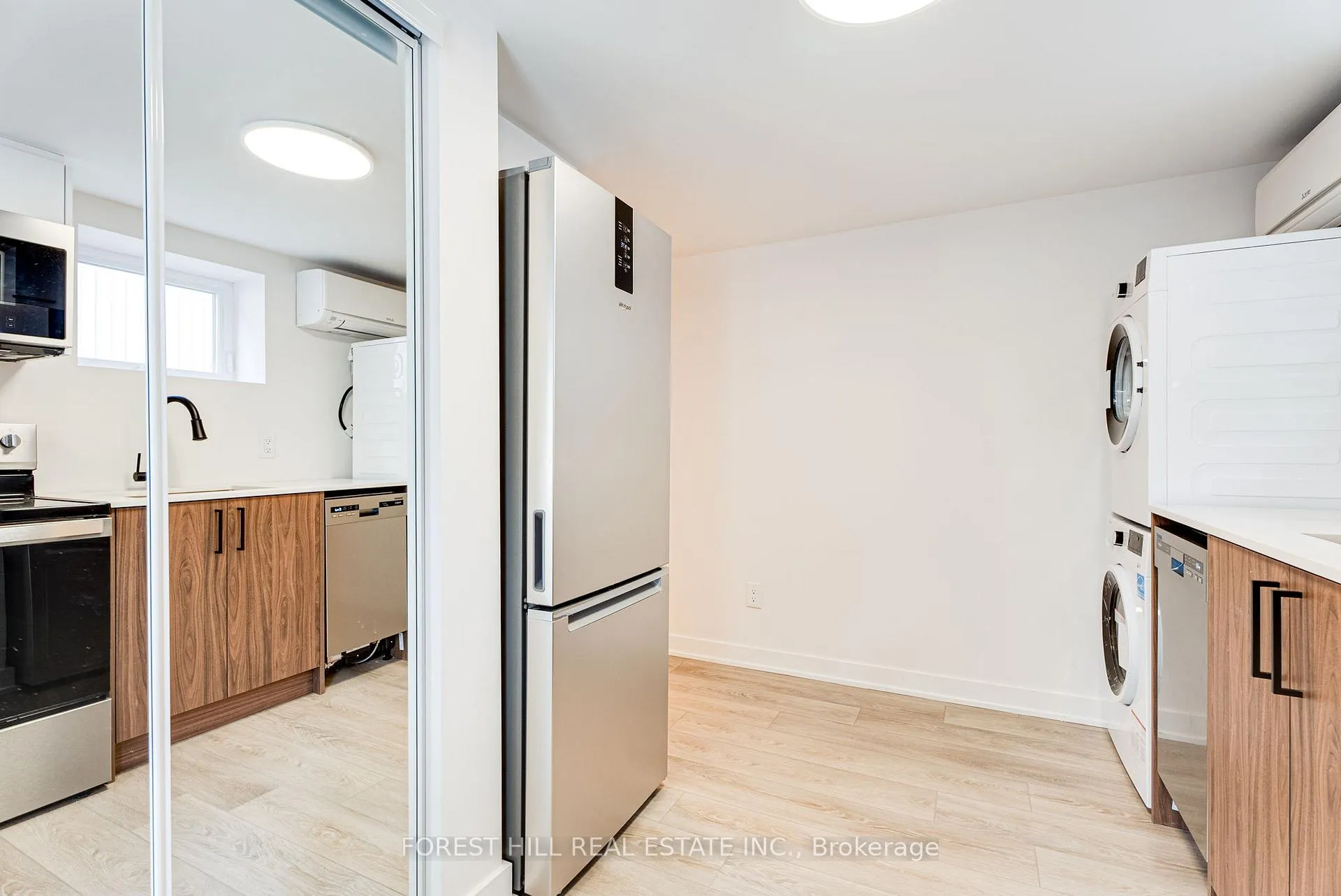Photo 2 of Unit C, 50 William Cragg Drive, North York, Downsview-Roding-CFB — HOMEH