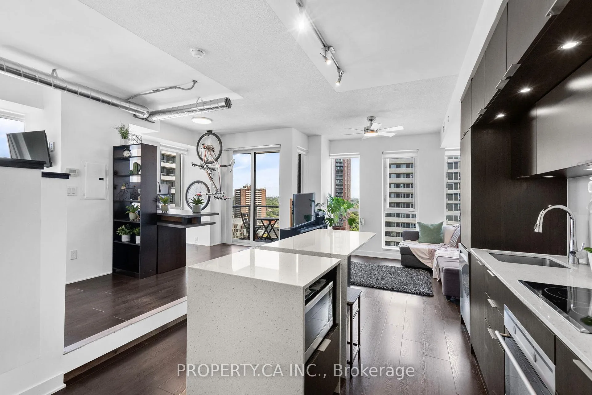 Photo 8 of Unit 2212, 170 Sumach Street, Toronto, Regent Park — HOMEH