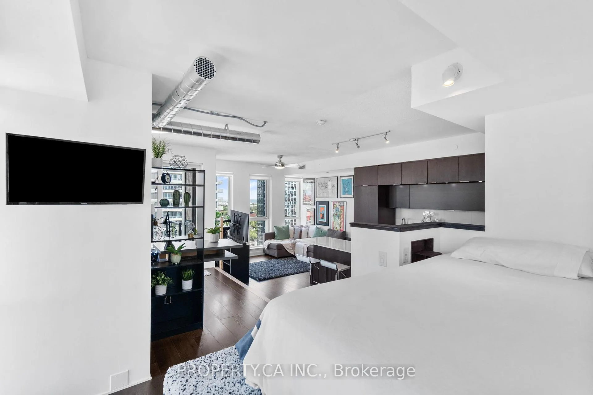 Photo 10 of Unit 2212, 170 Sumach Street, Toronto, Regent Park — HOMEH