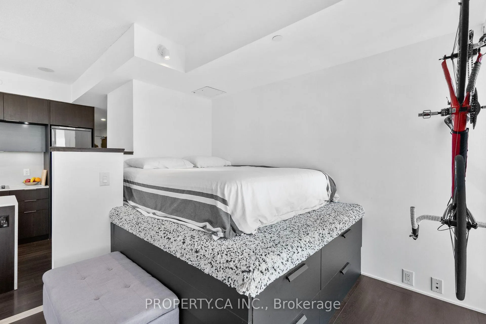 Photo 14 of Unit 2212, 170 Sumach Street, Toronto, Regent Park — HOMEH