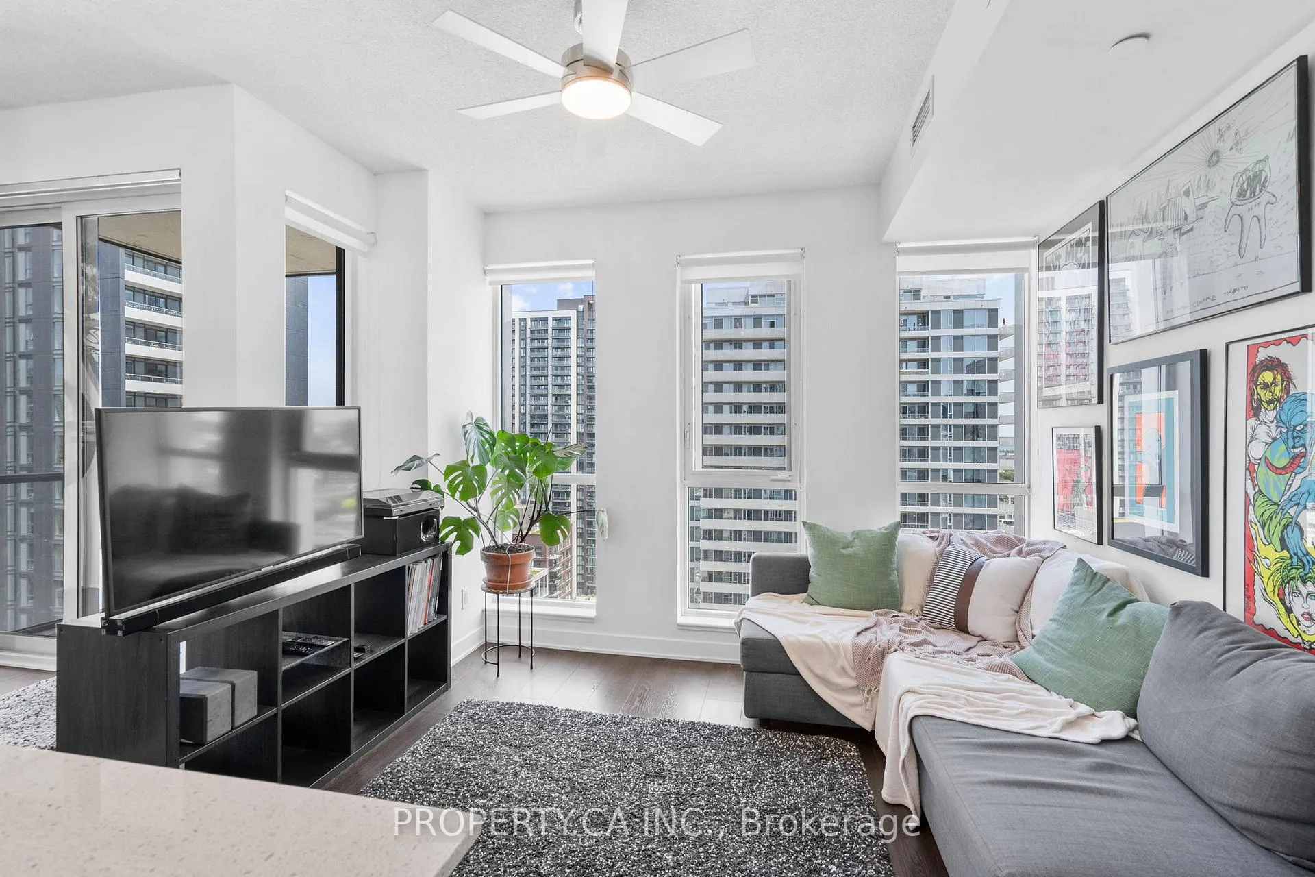 Photo 19 of Unit 2212, 170 Sumach Street, Toronto, Regent Park — HOMEH