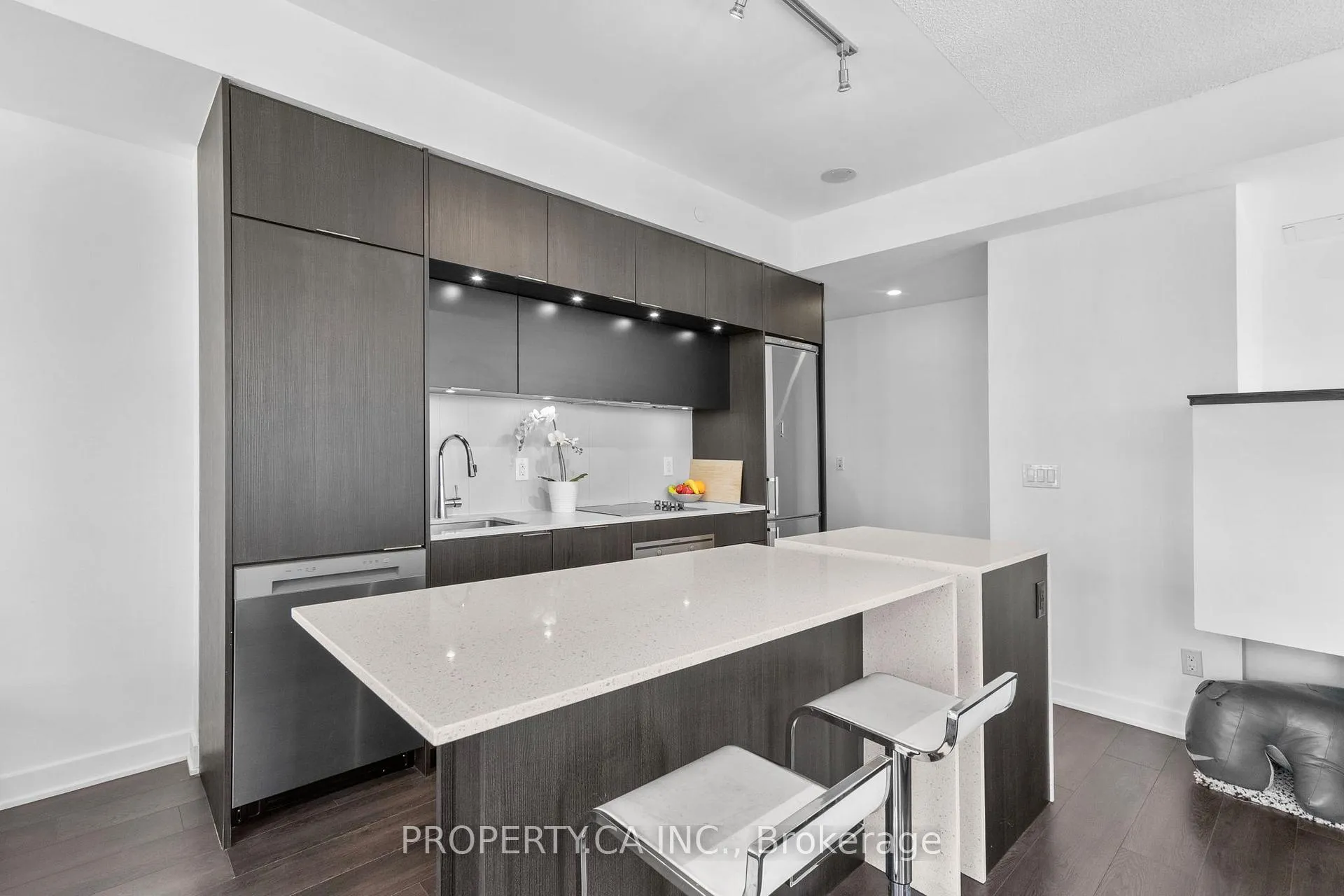 Photo 23 of Unit 2212, 170 Sumach Street, Toronto, Regent Park — HOMEH