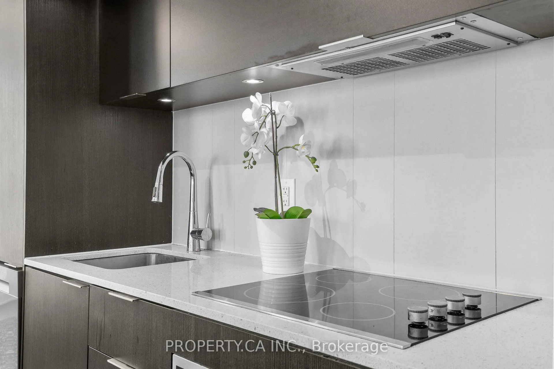 Photo 27 of Unit 2212, 170 Sumach Street, Toronto, Regent Park — HOMEH