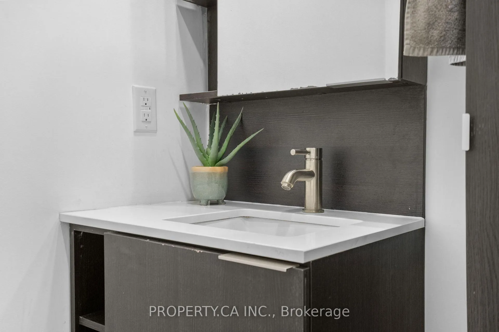 Photo 33 of Unit 2212, 170 Sumach Street, Toronto, Regent Park — HOMEH