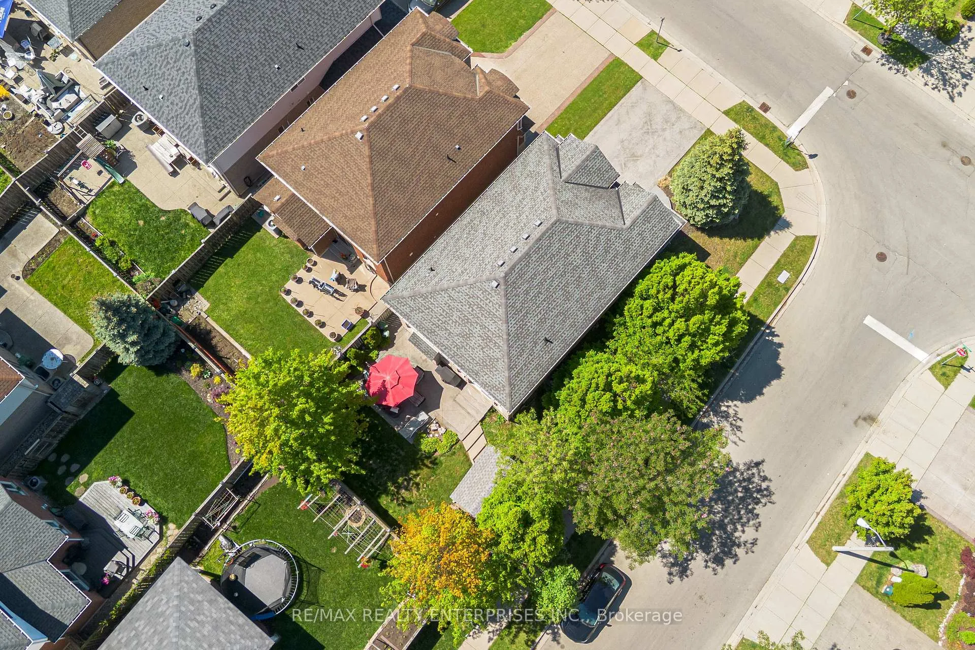 Photo 1 of 444 Dicenzo Drive, Hamilton, Ryckmans — HOMEH