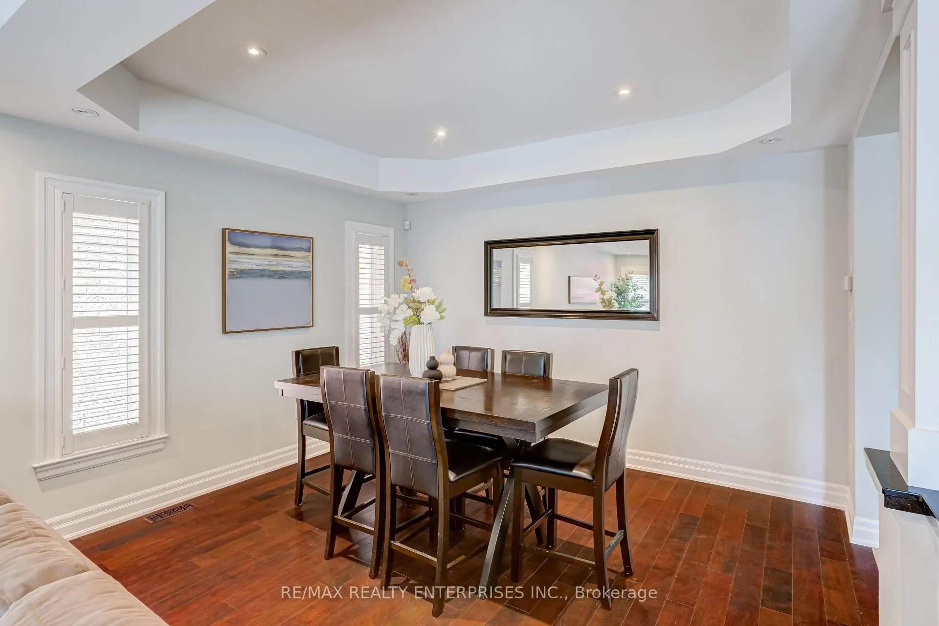 Photo 10 of 444 Dicenzo Drive, Hamilton, Ryckmans — HOMEH