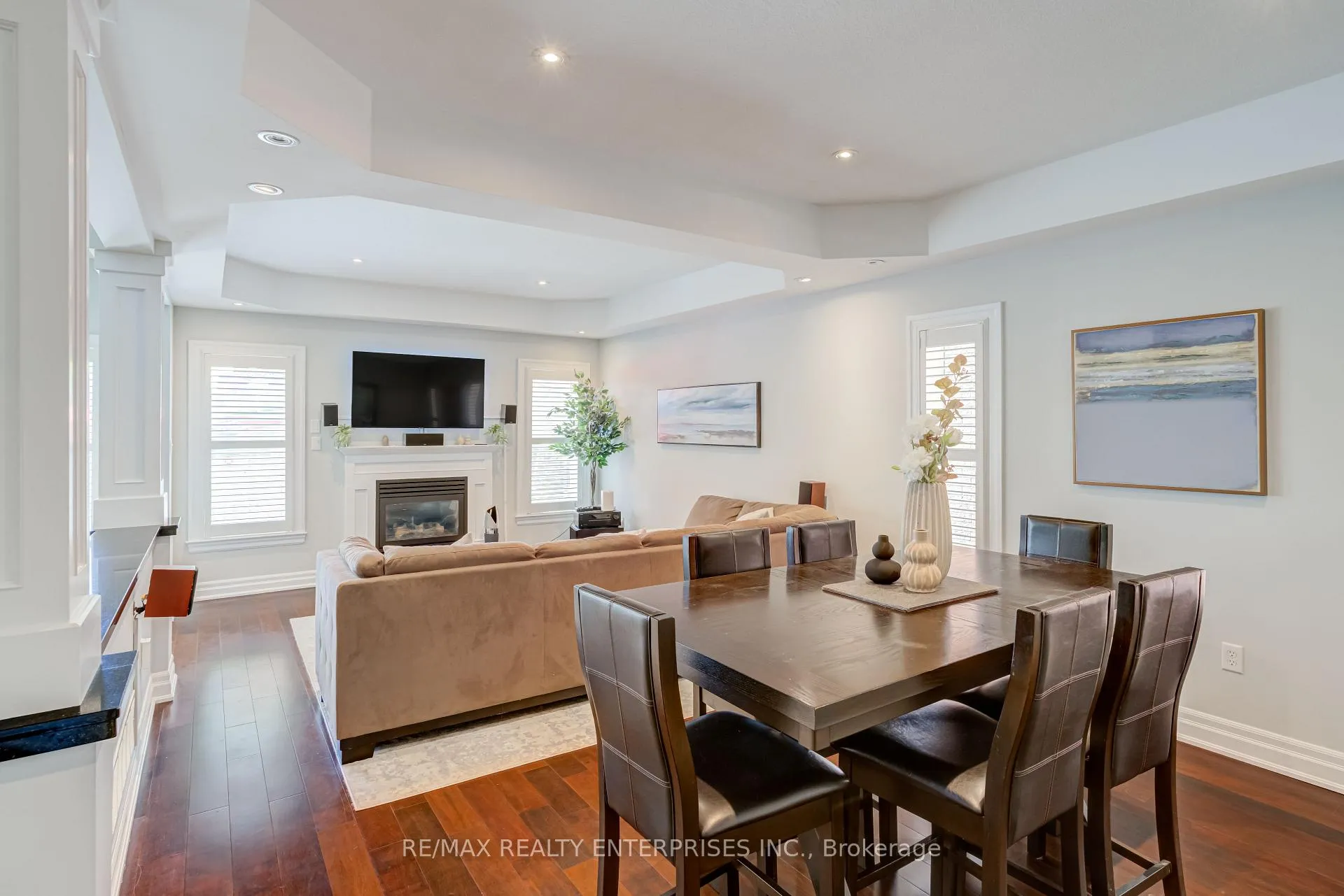 Photo 11 of 444 Dicenzo Drive, Hamilton, Ryckmans — HOMEH