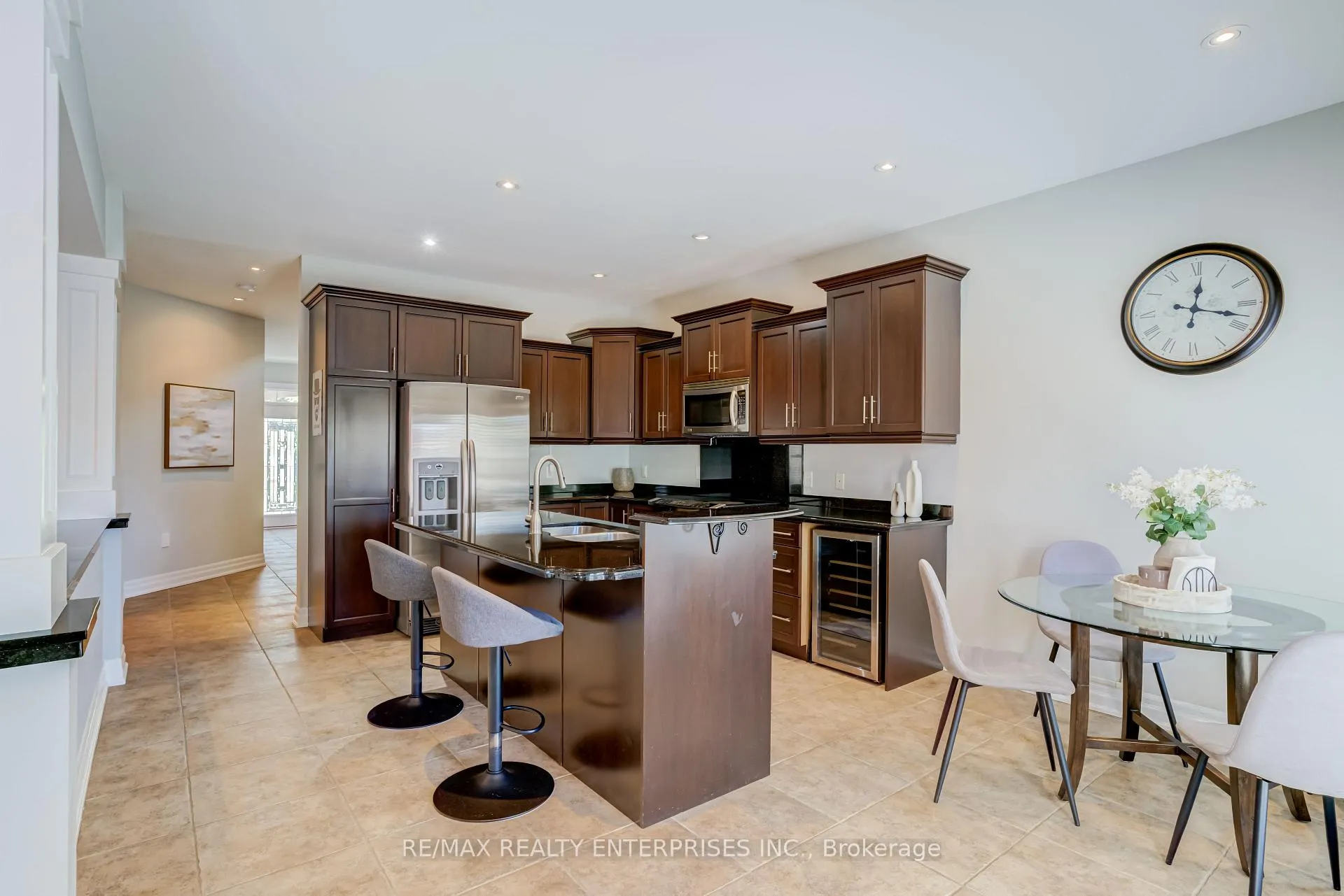 Photo 16 of 444 Dicenzo Drive, Hamilton, Ryckmans — HOMEH