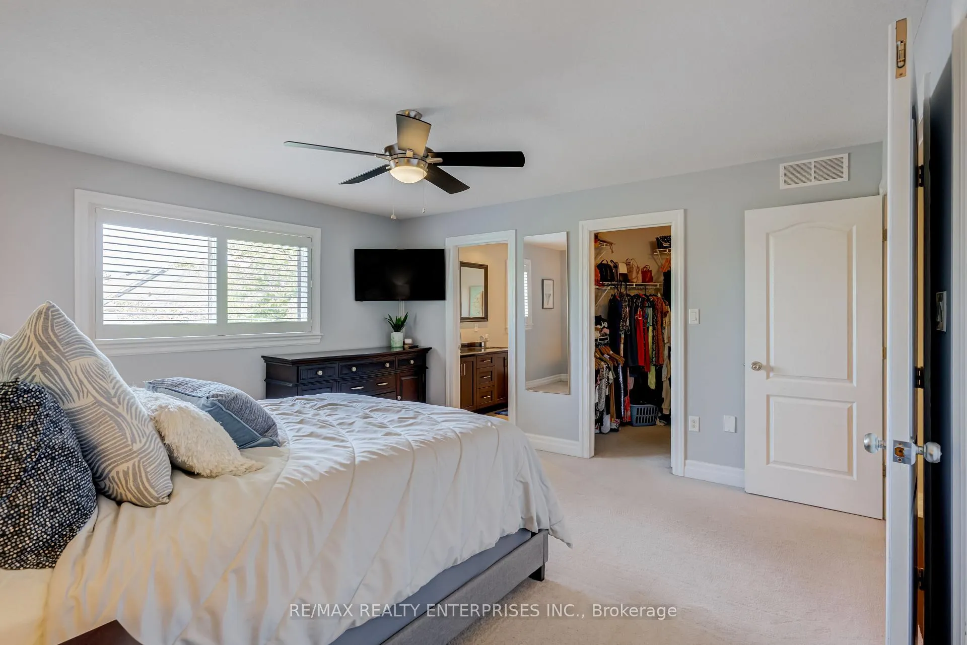 Photo 24 of 444 Dicenzo Drive, Hamilton, Ryckmans — HOMEH