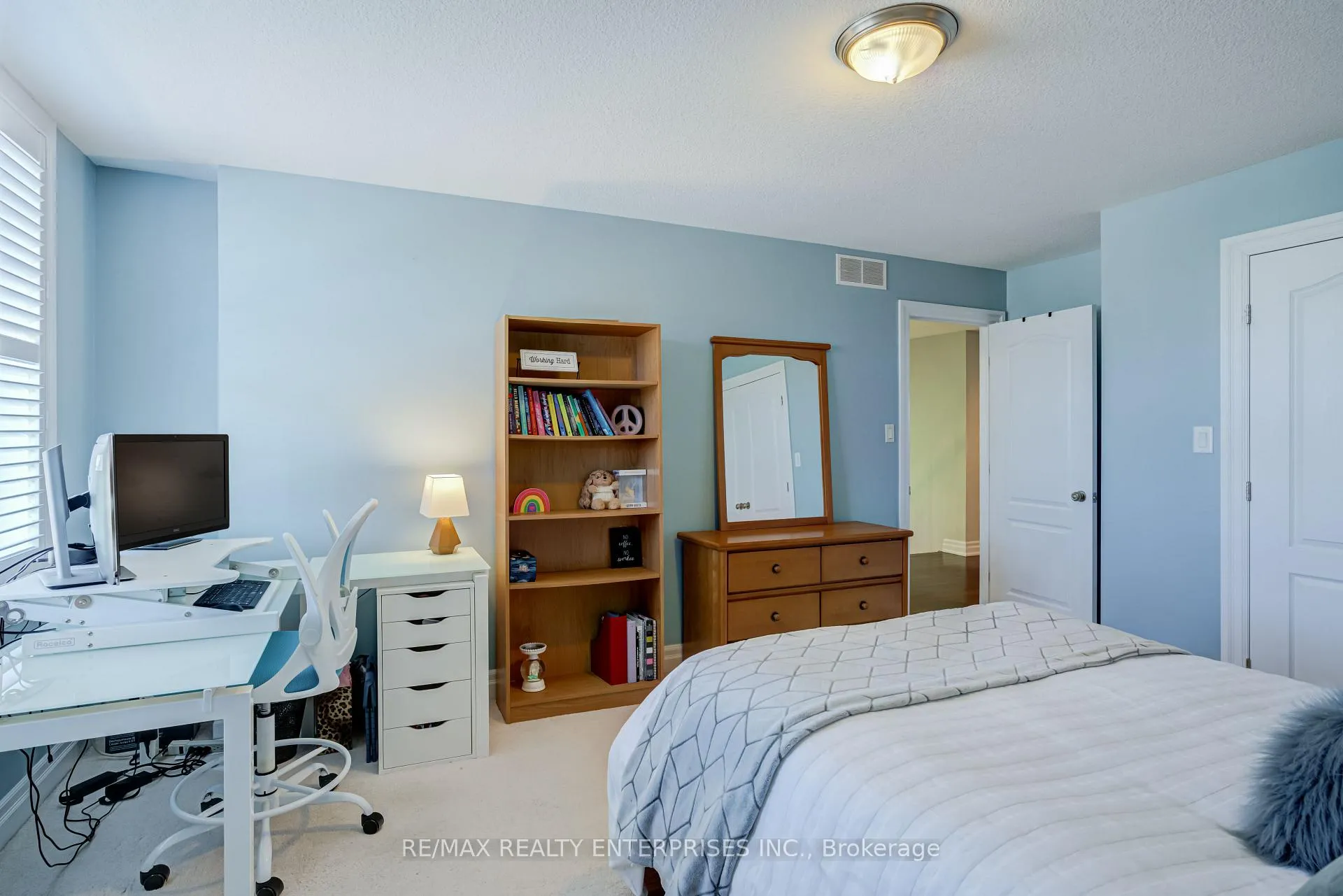 Photo 29 of 444 Dicenzo Drive, Hamilton, Ryckmans — HOMEH