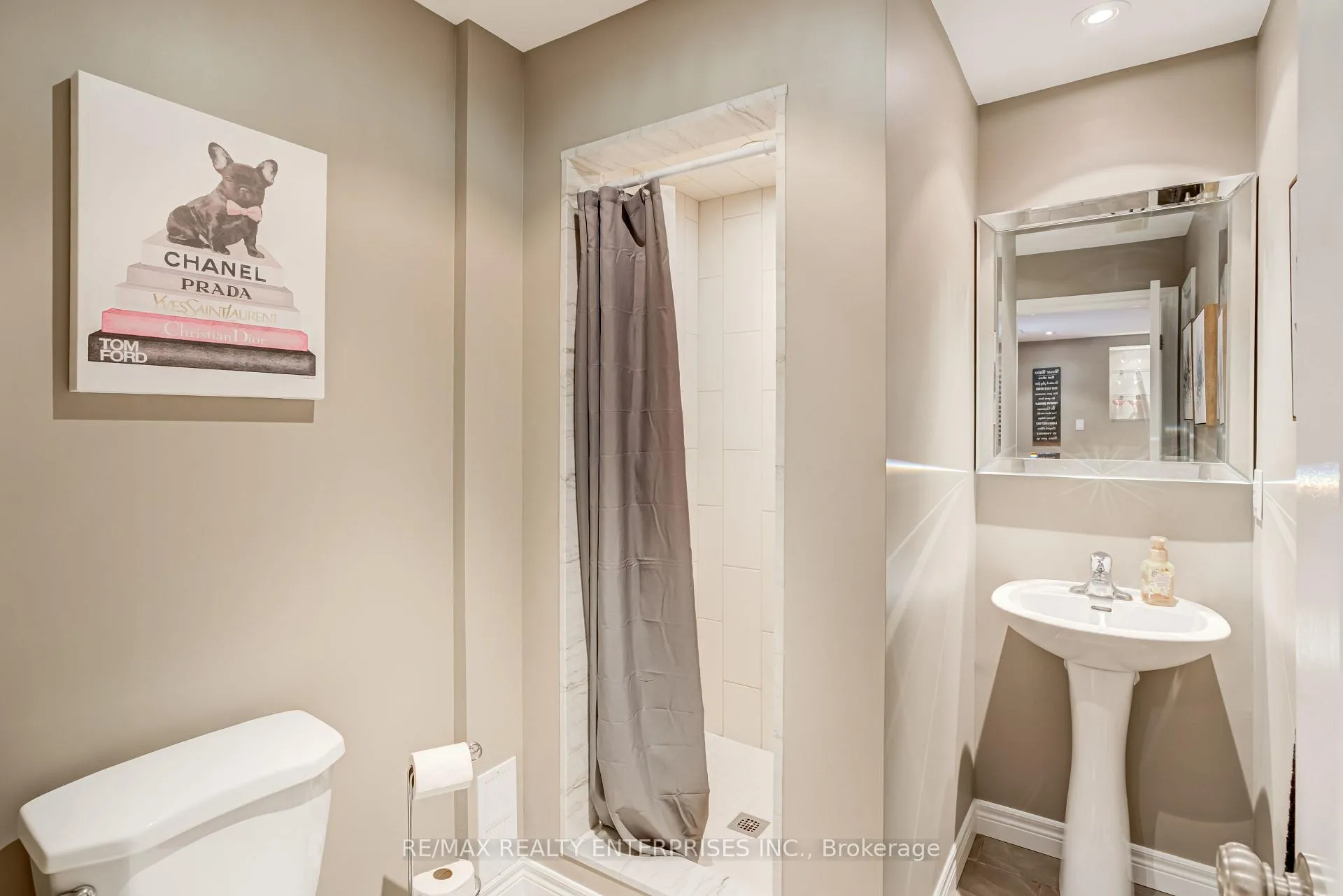 Photo 41 of 444 Dicenzo Drive, Hamilton, Ryckmans — HOMEH